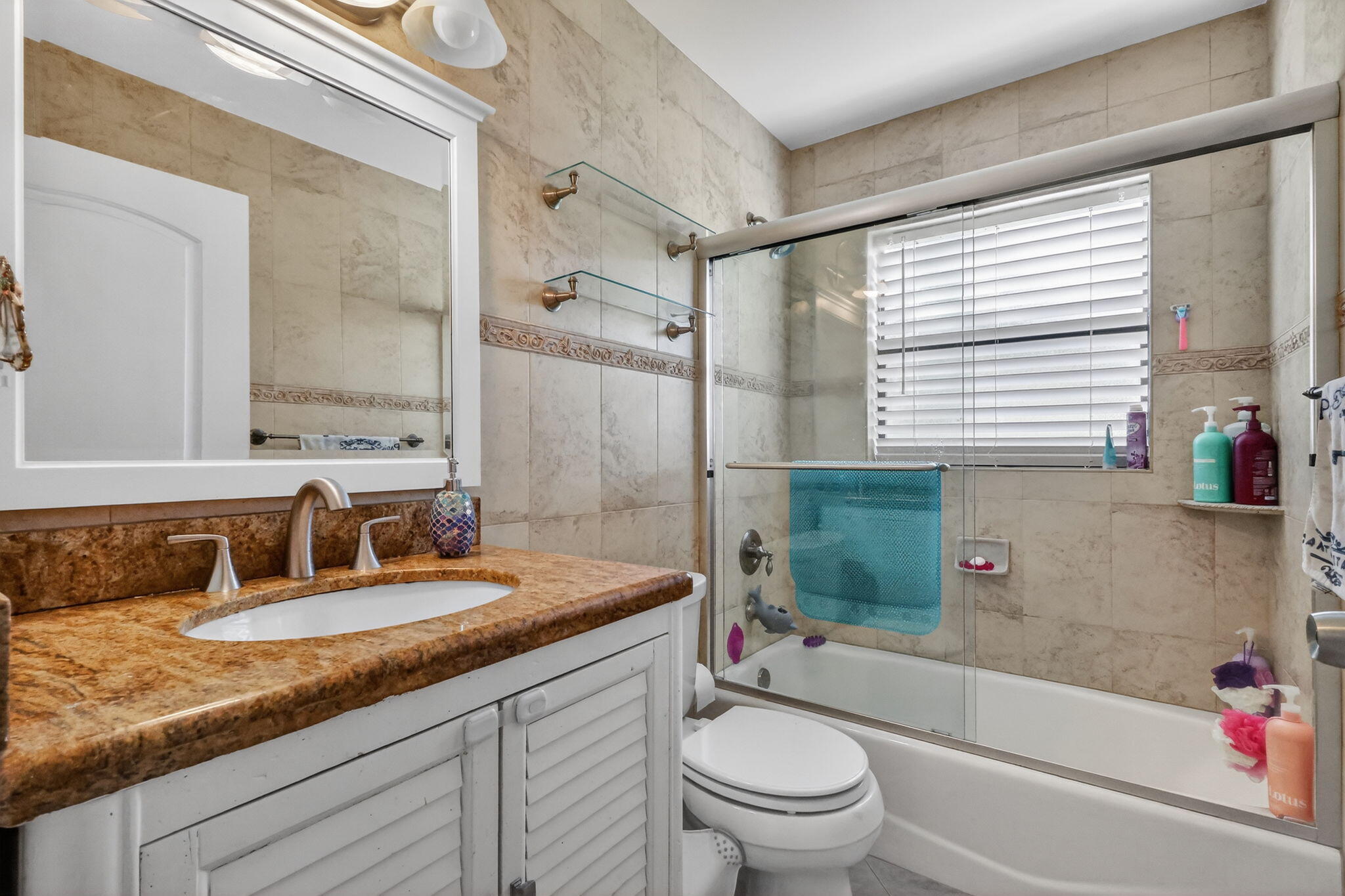 5875 Sun Pointe Circle