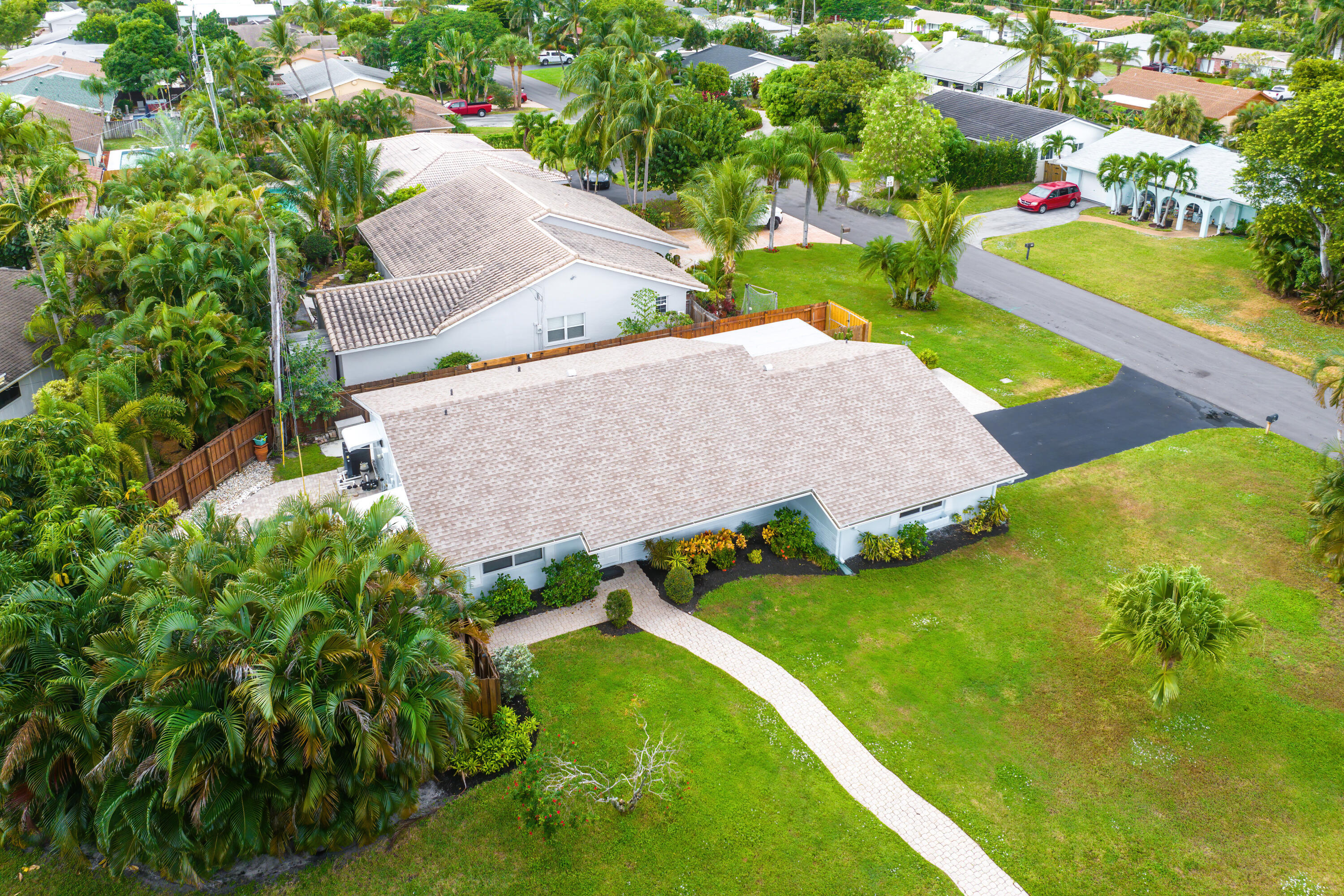 750 Heron Drive