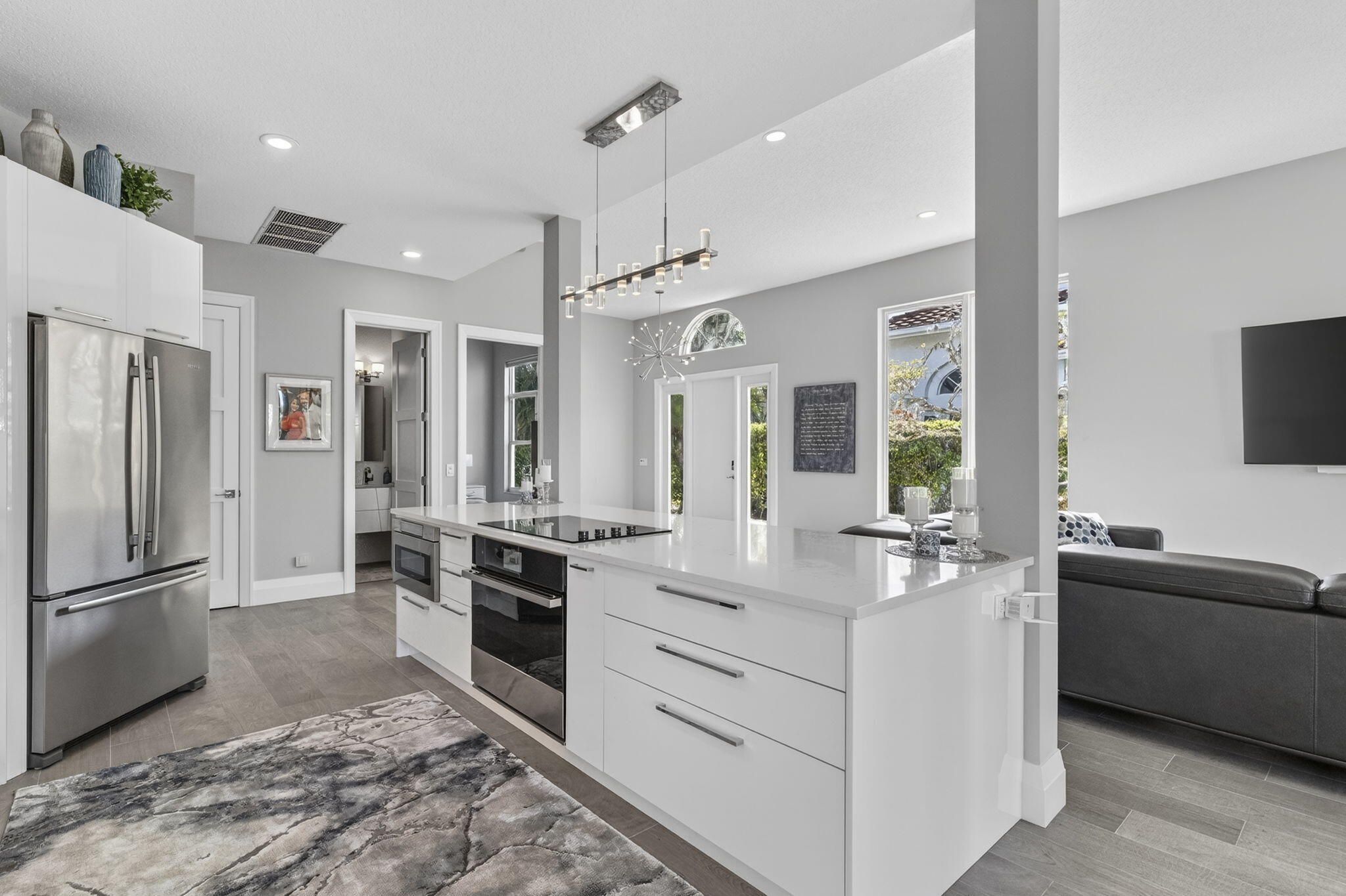 5723 NW 24th Terrace