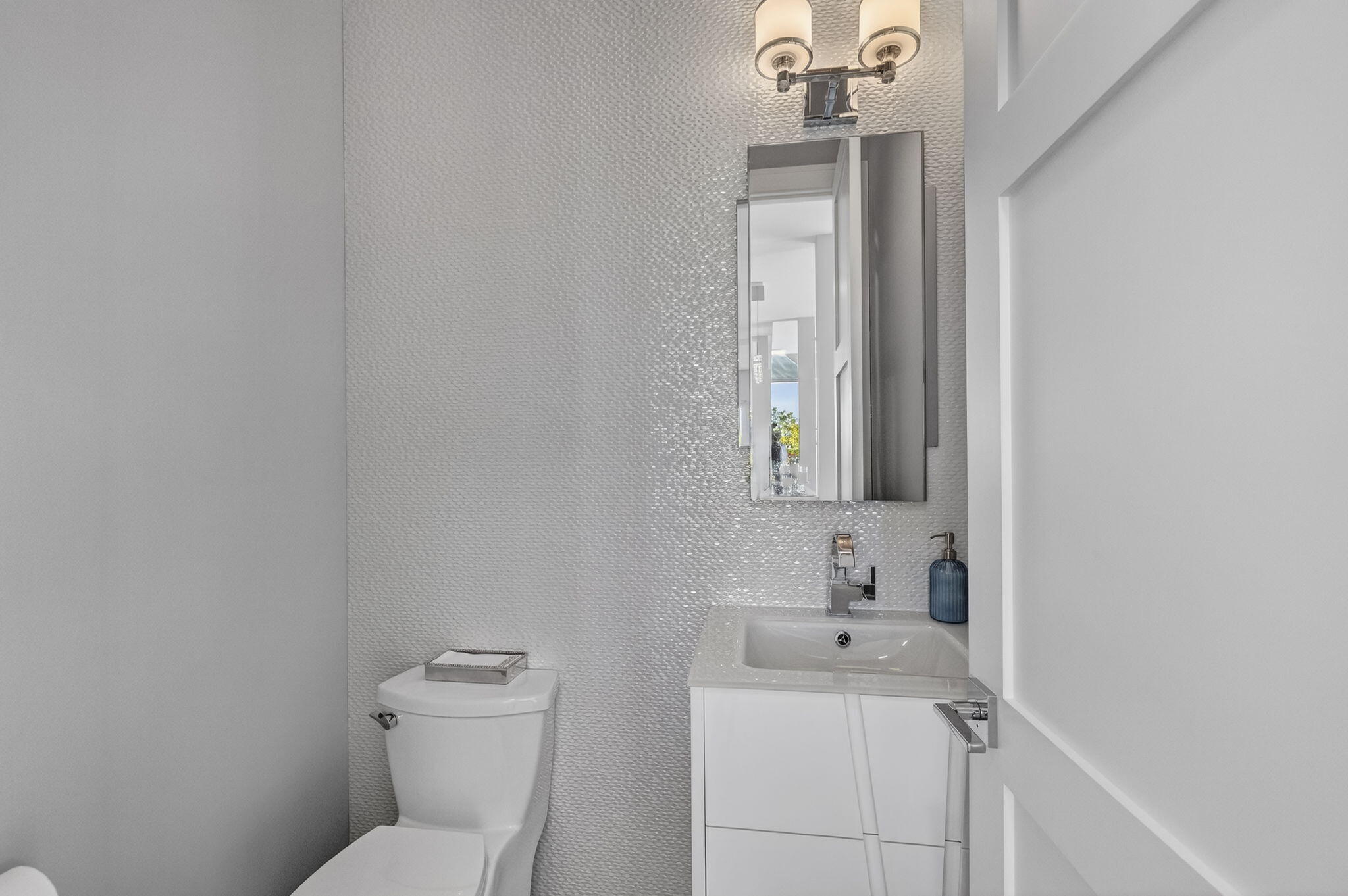 5723 NW 24th Terrace