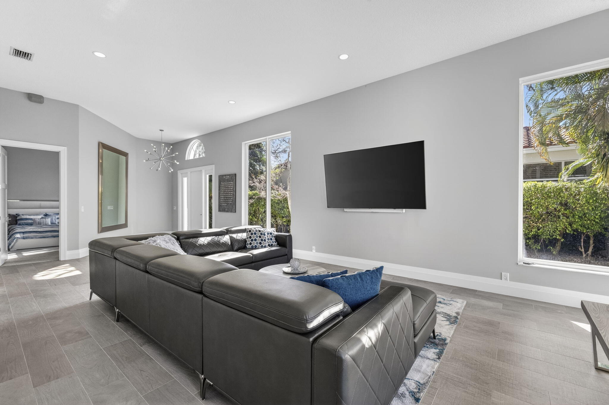 5723 NW 24th Terrace