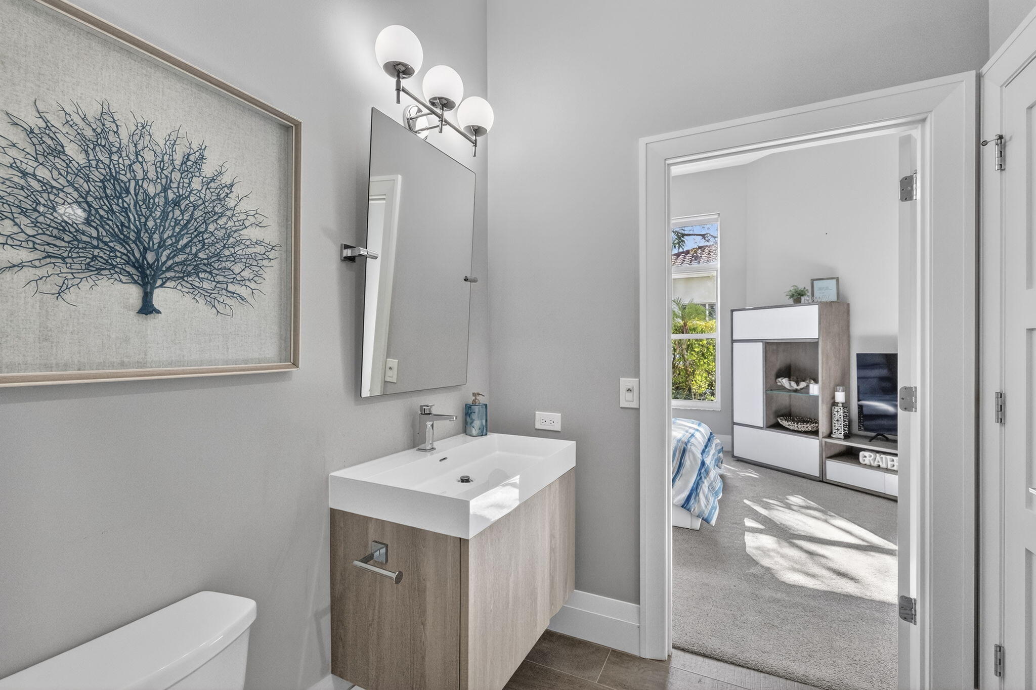 5723 NW 24th Terrace