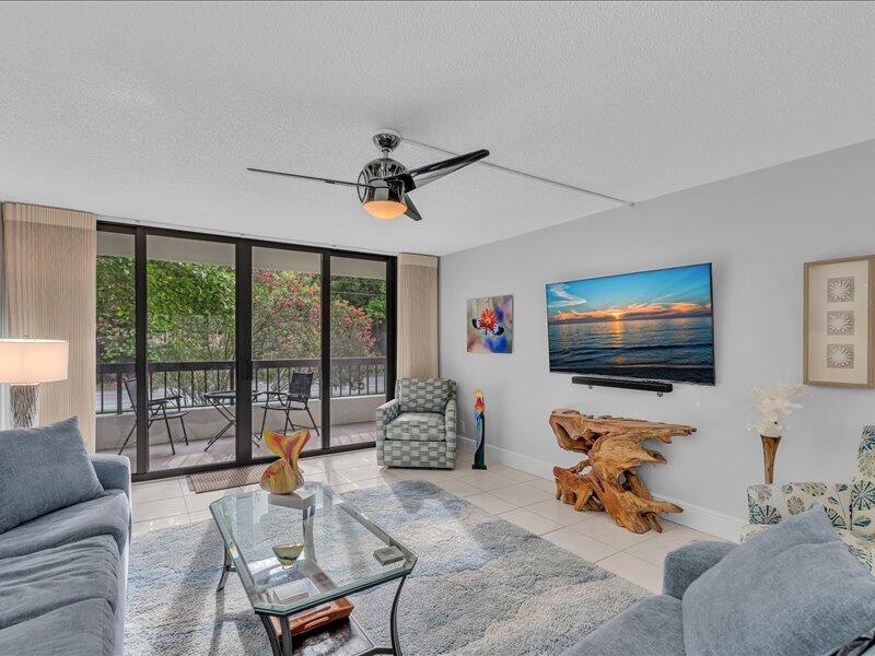 277 N Ocean Boulevard 102