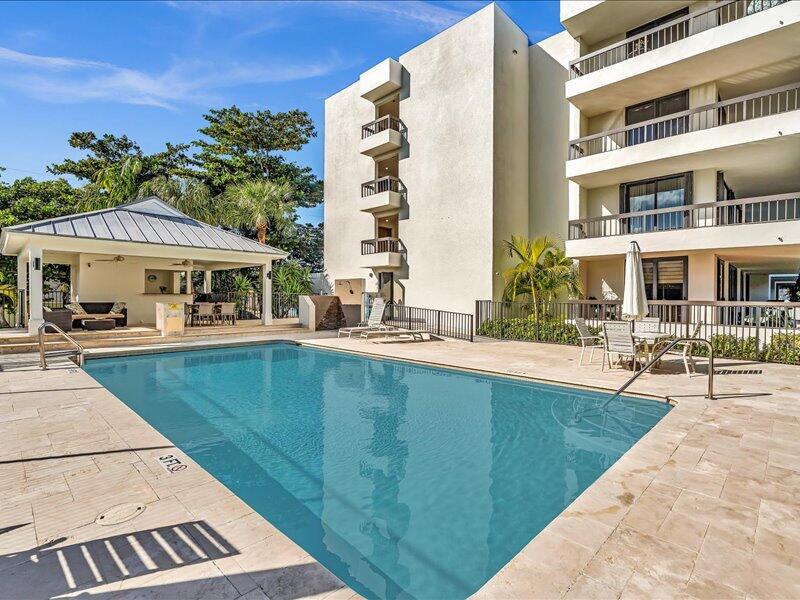 277 N Ocean Boulevard 102