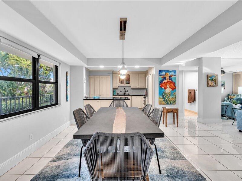 277 N Ocean Boulevard 102