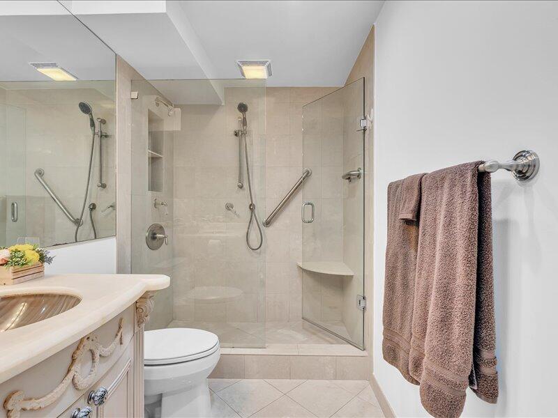 277 N Ocean Boulevard 102