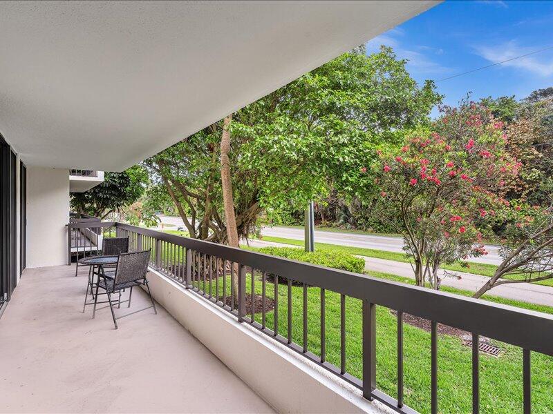 277 N Ocean Boulevard 102