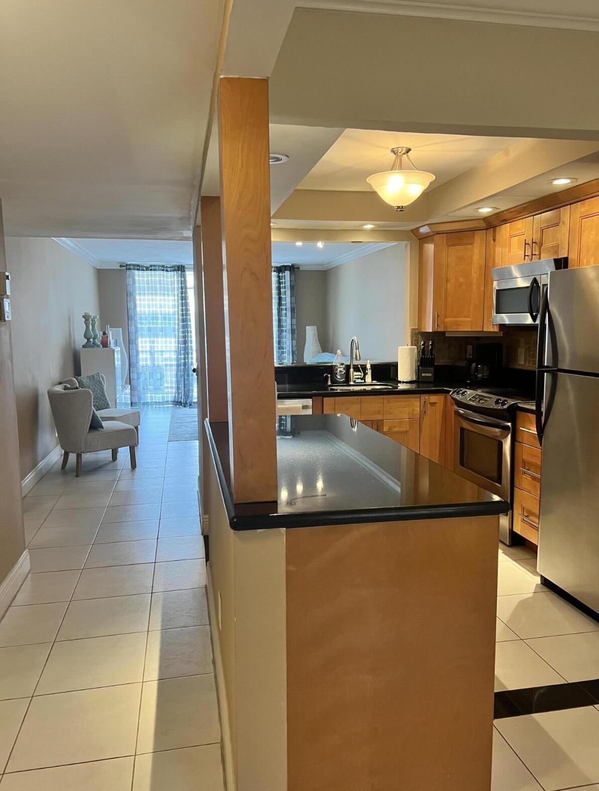 777 S Federal Highway 101 M