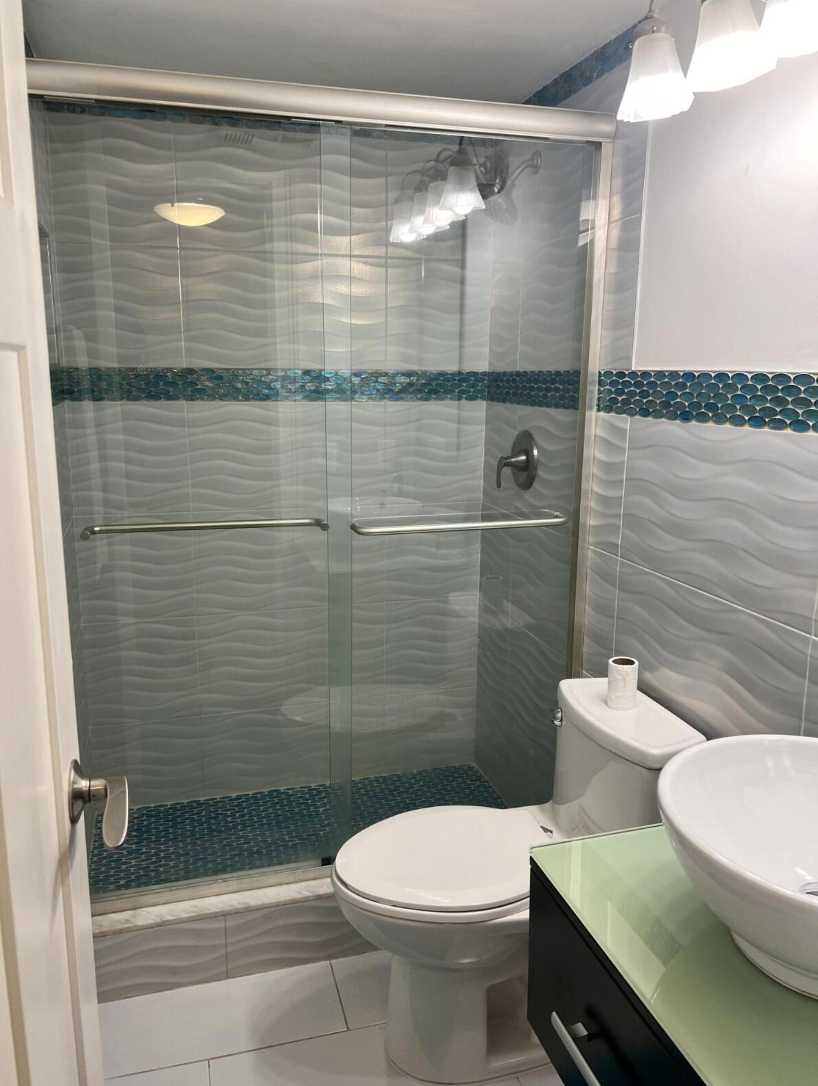 777 S Federal Highway 101 M