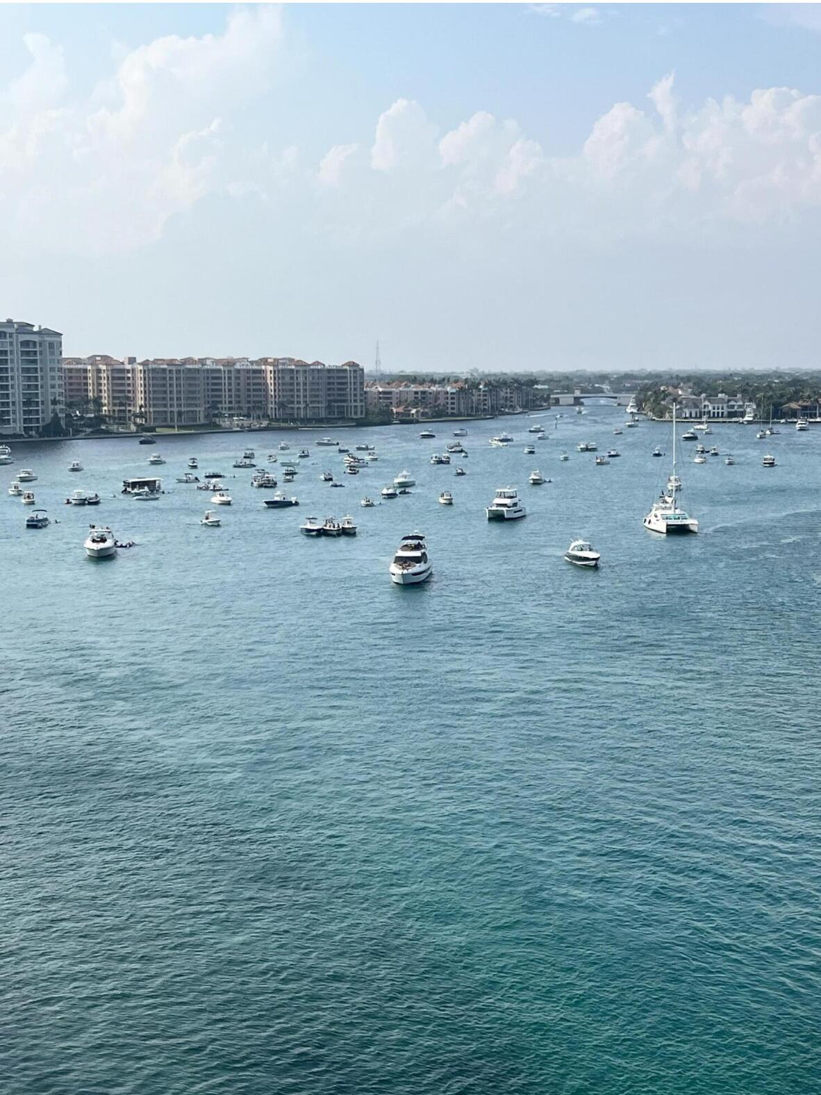 777 S Federal Highway 101 M