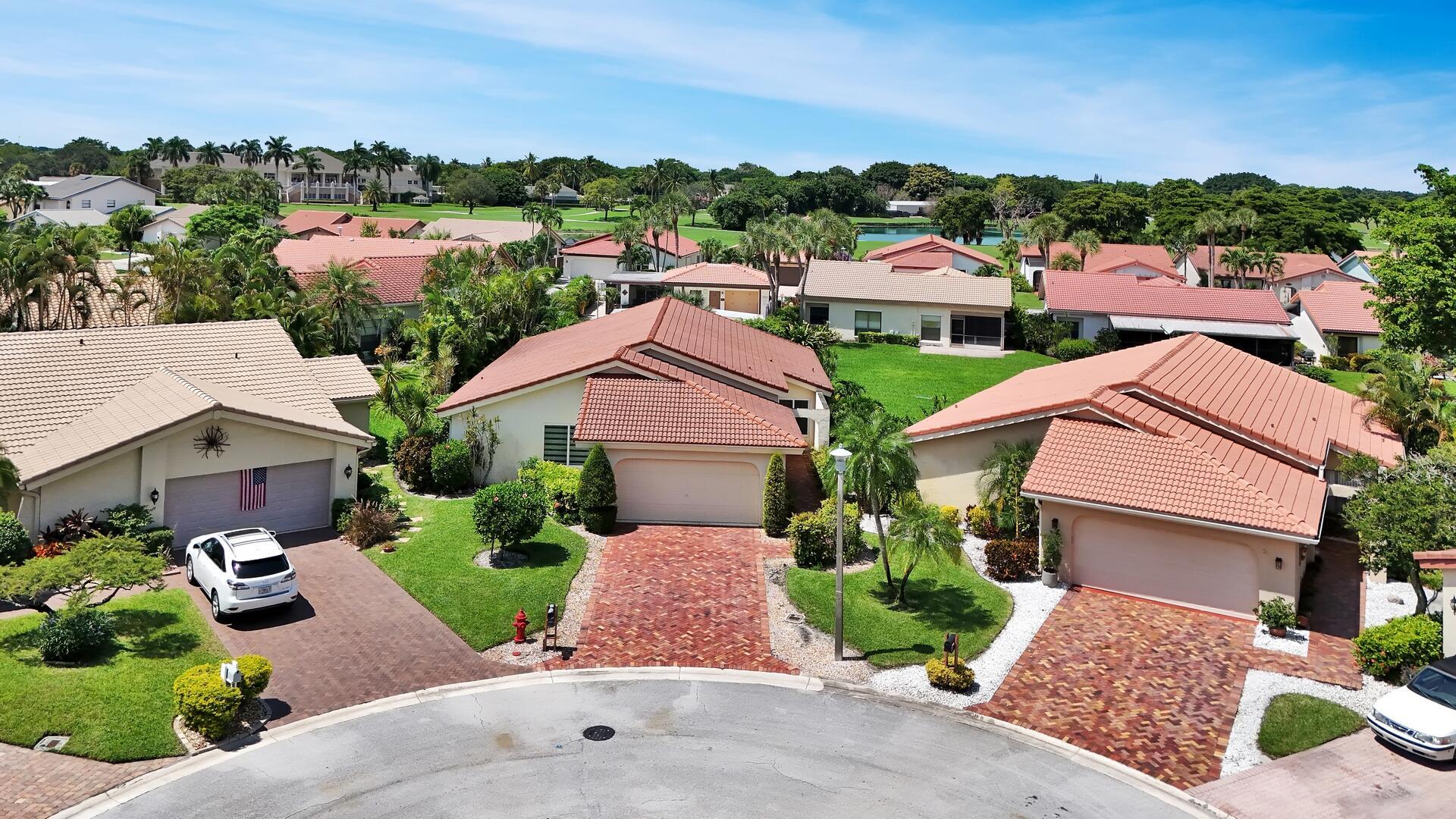 5529 Lakeview Mews Terrace