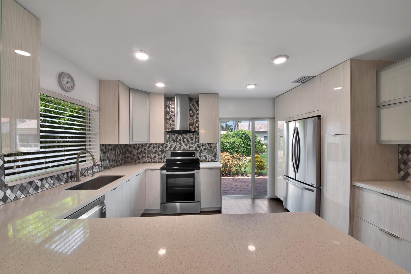 5529 Lakeview Mews Terrace