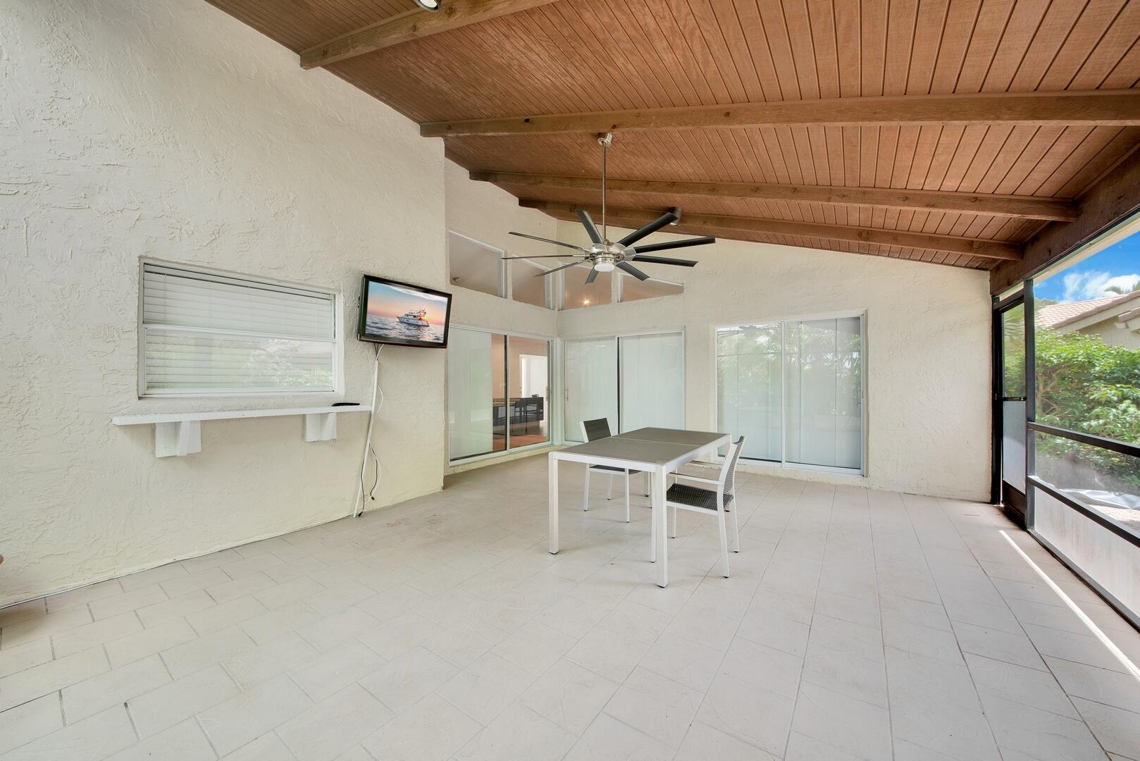 5529 Lakeview Mews Terrace