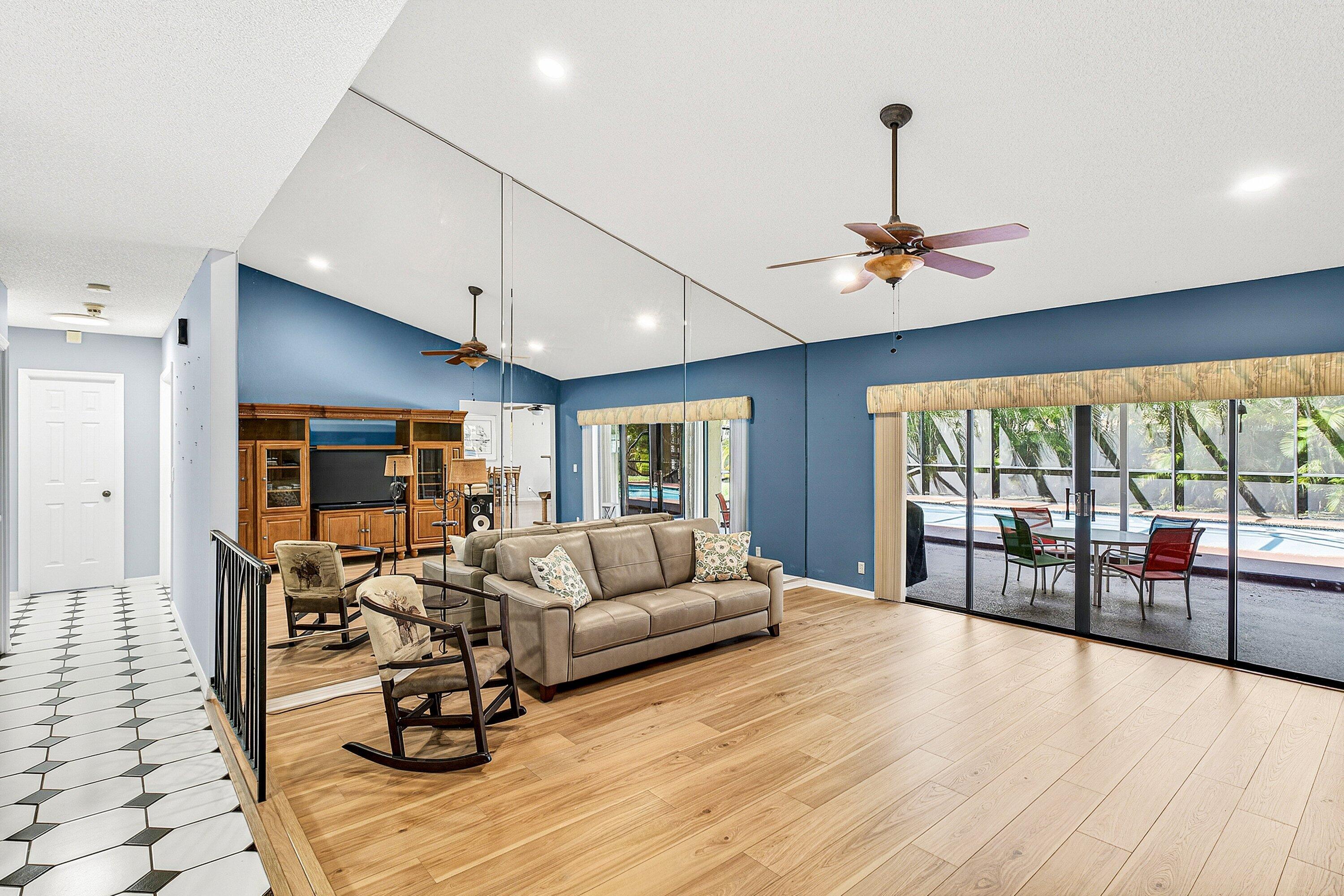 10299 S 186th Ct S S