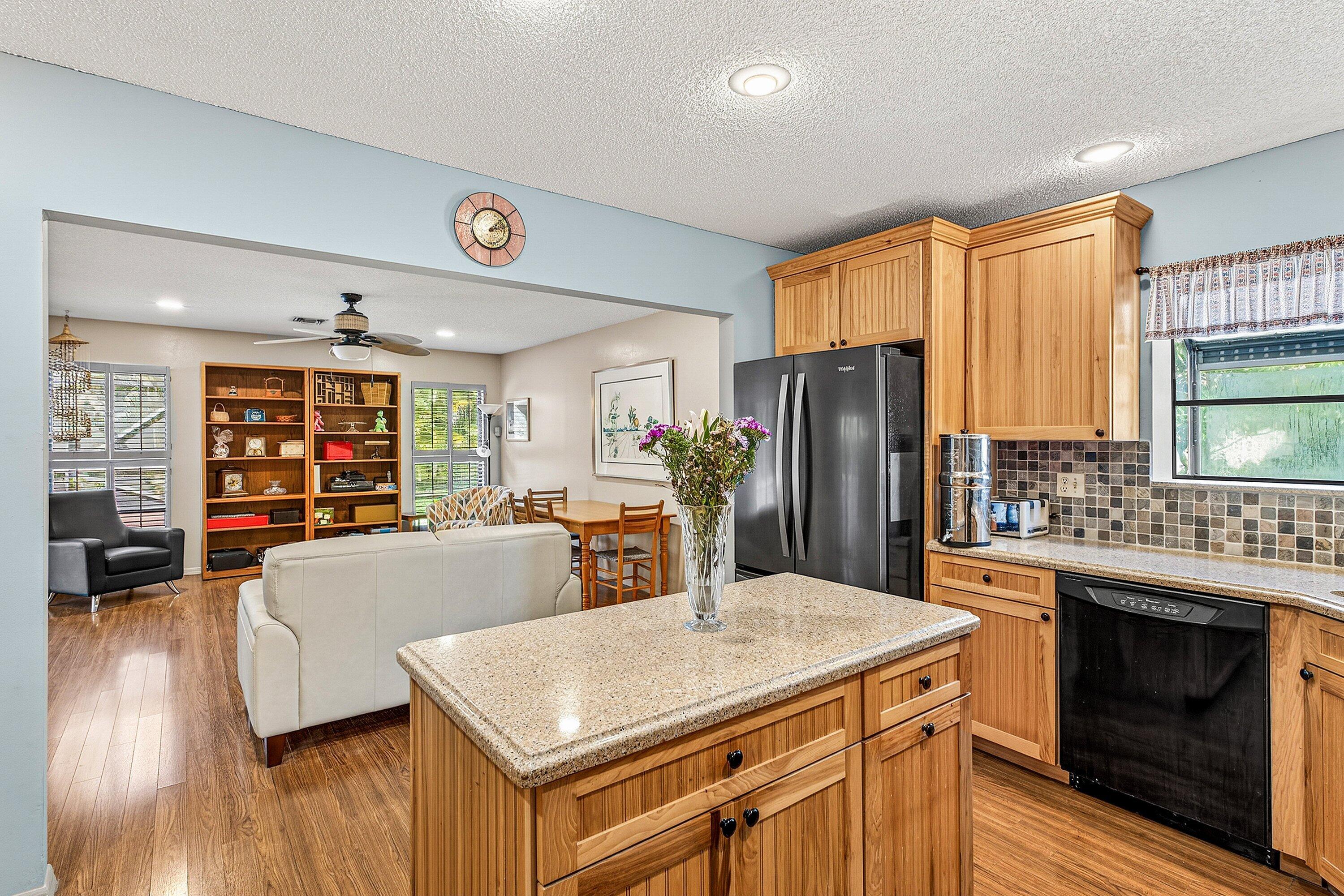 10299 S 186th Ct S S