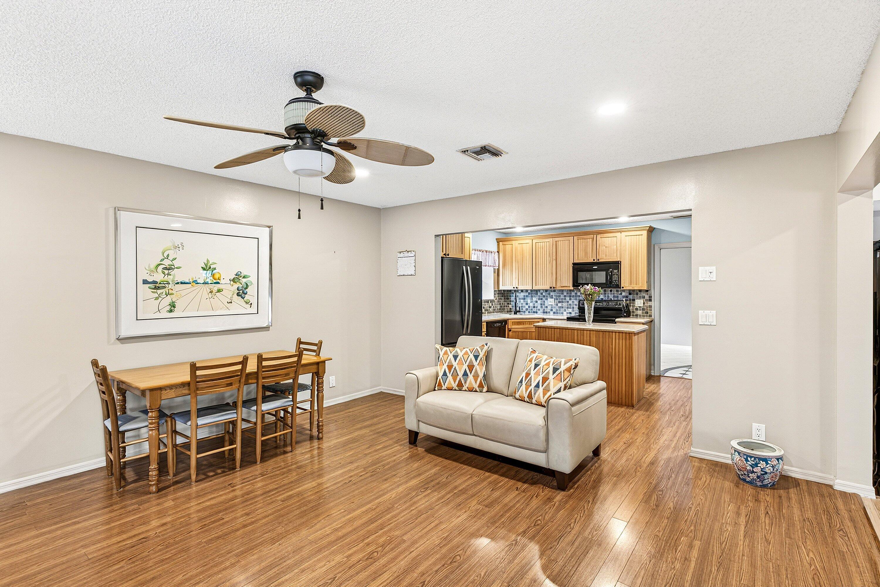 10299 S 186th Ct S S