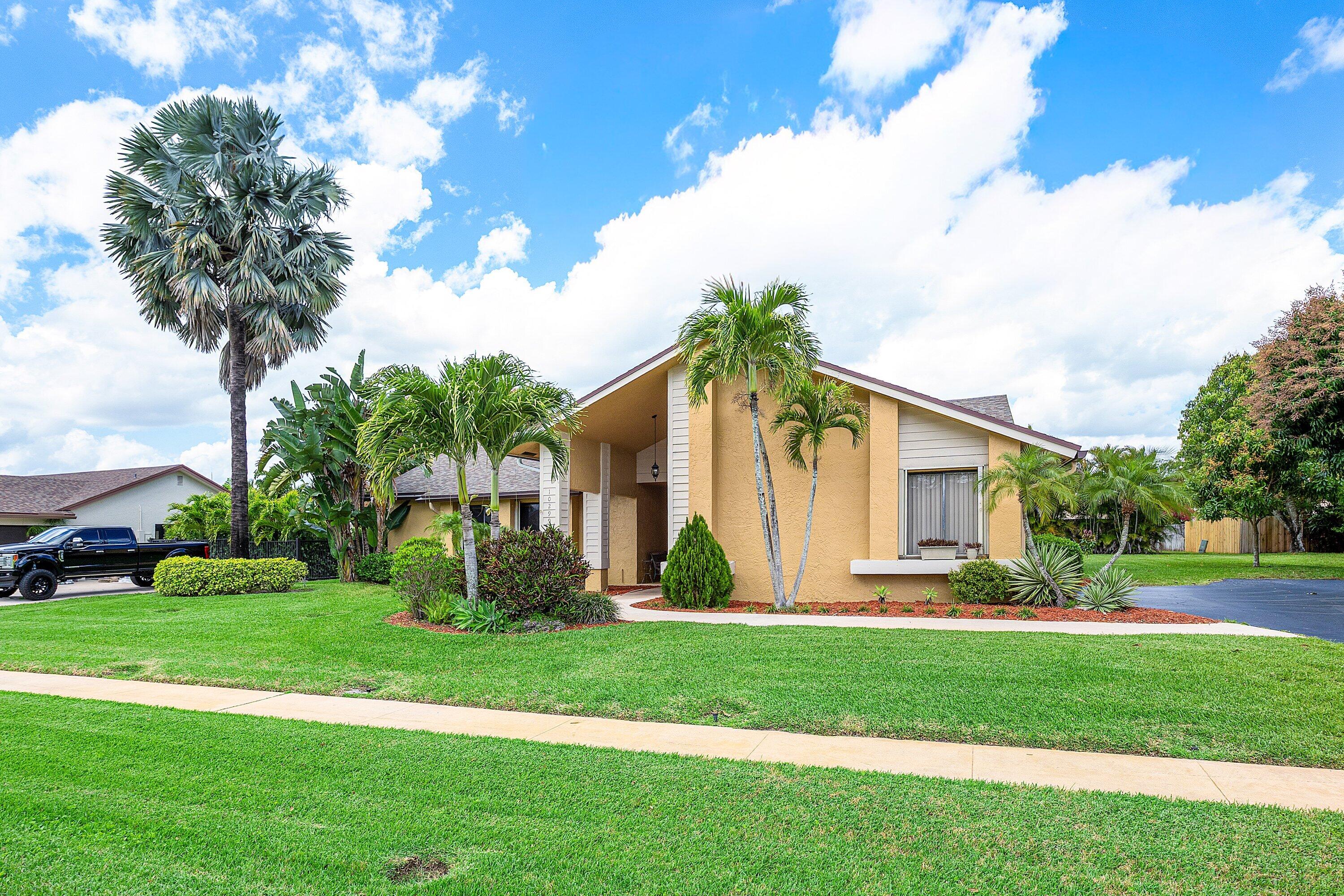 10299 S 186th Ct S S