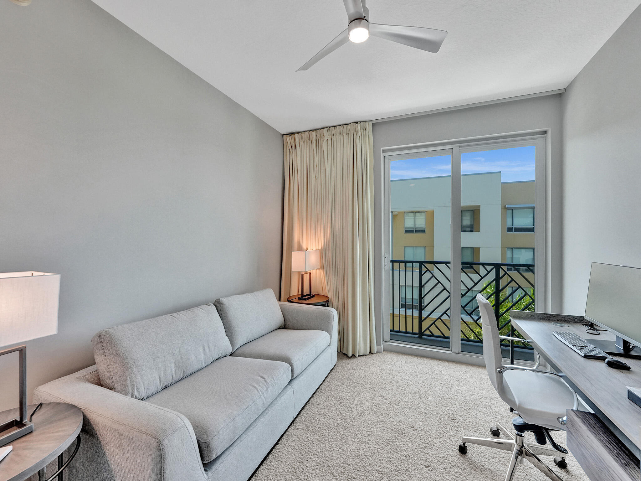 225 NE 1st Street 412