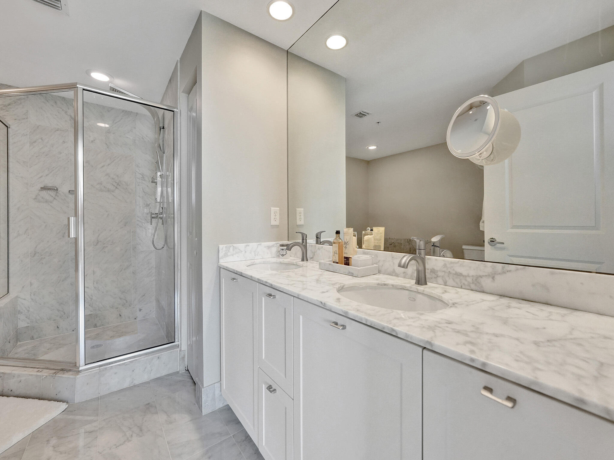 225 NE 1st Street 412