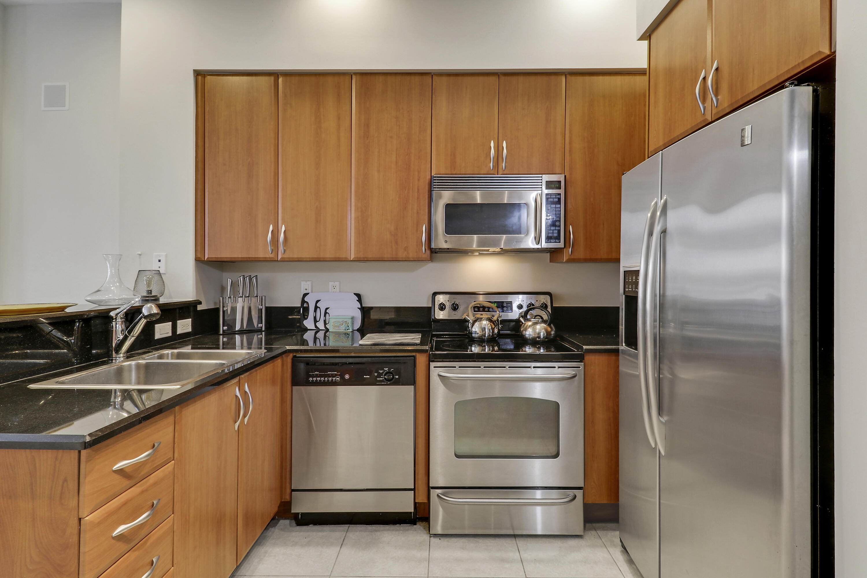 801 S Olive Avenue 223