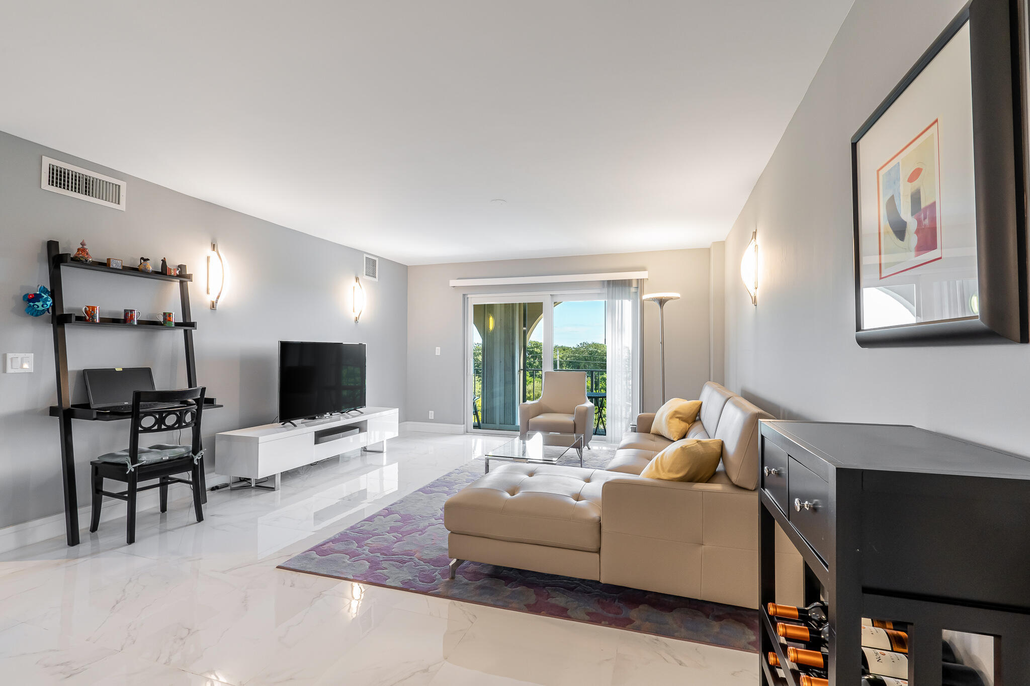 1111 S Ocean Boulevard 5200