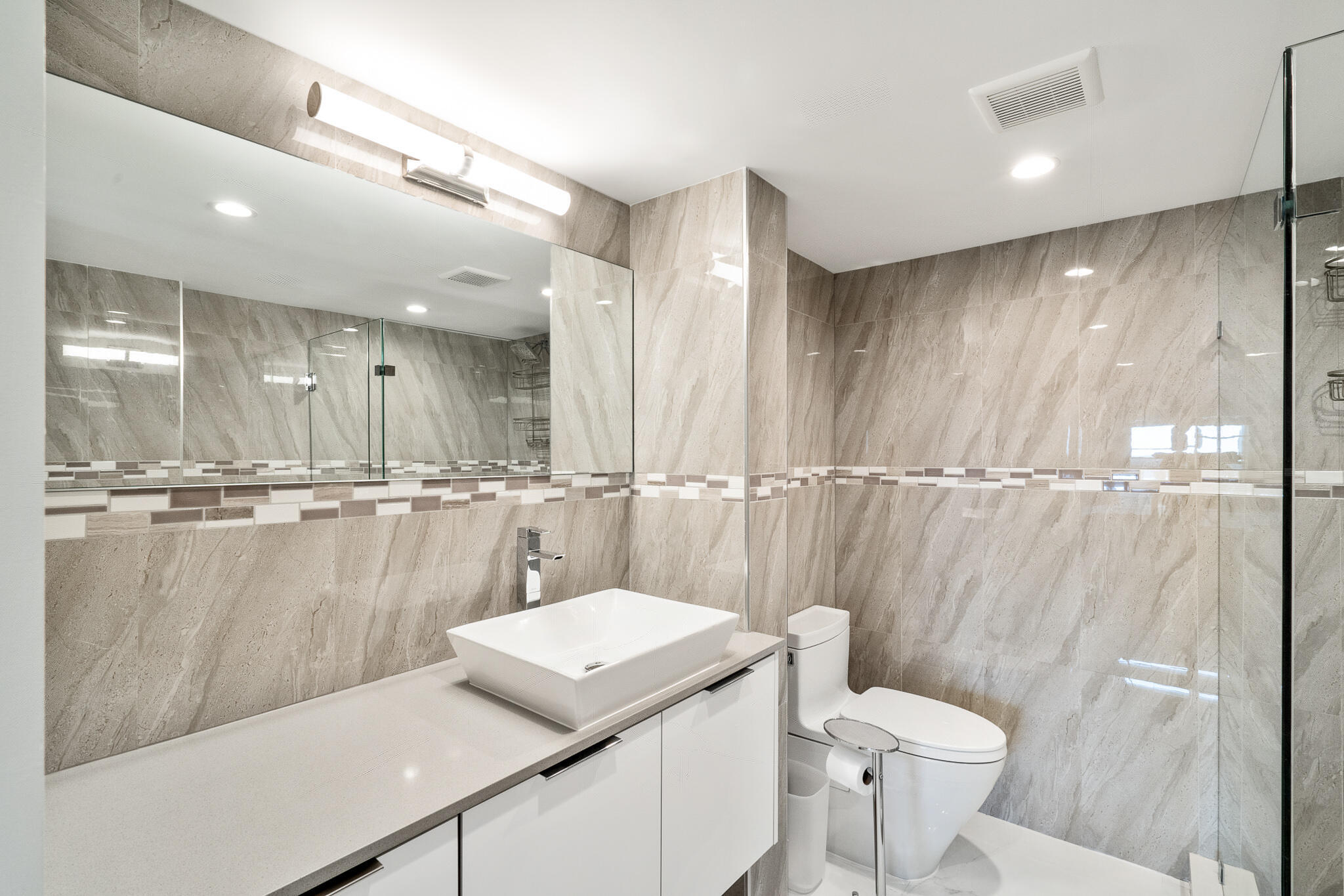 1111 S Ocean Boulevard 5200