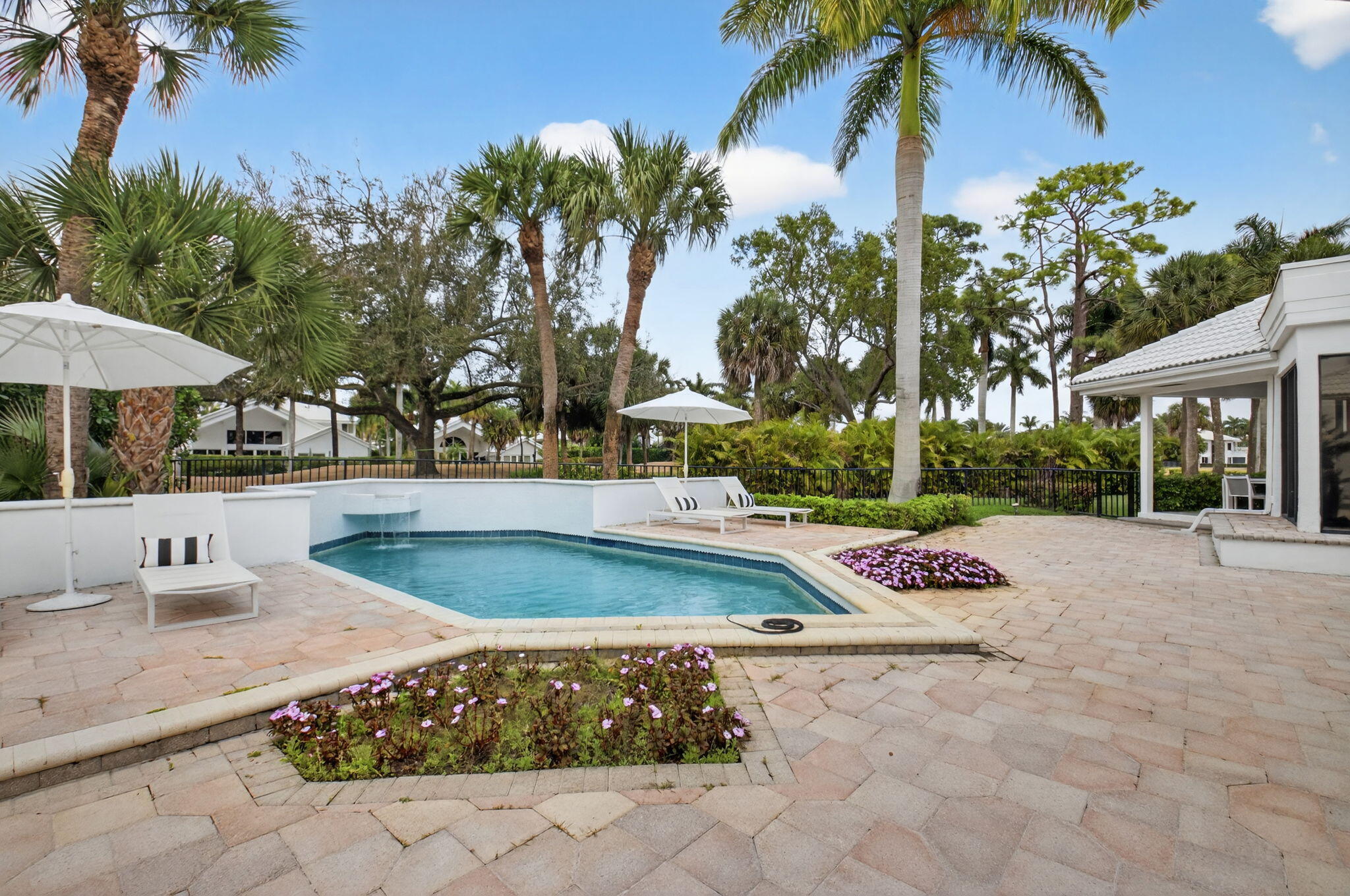 7215 Ballantrae Court