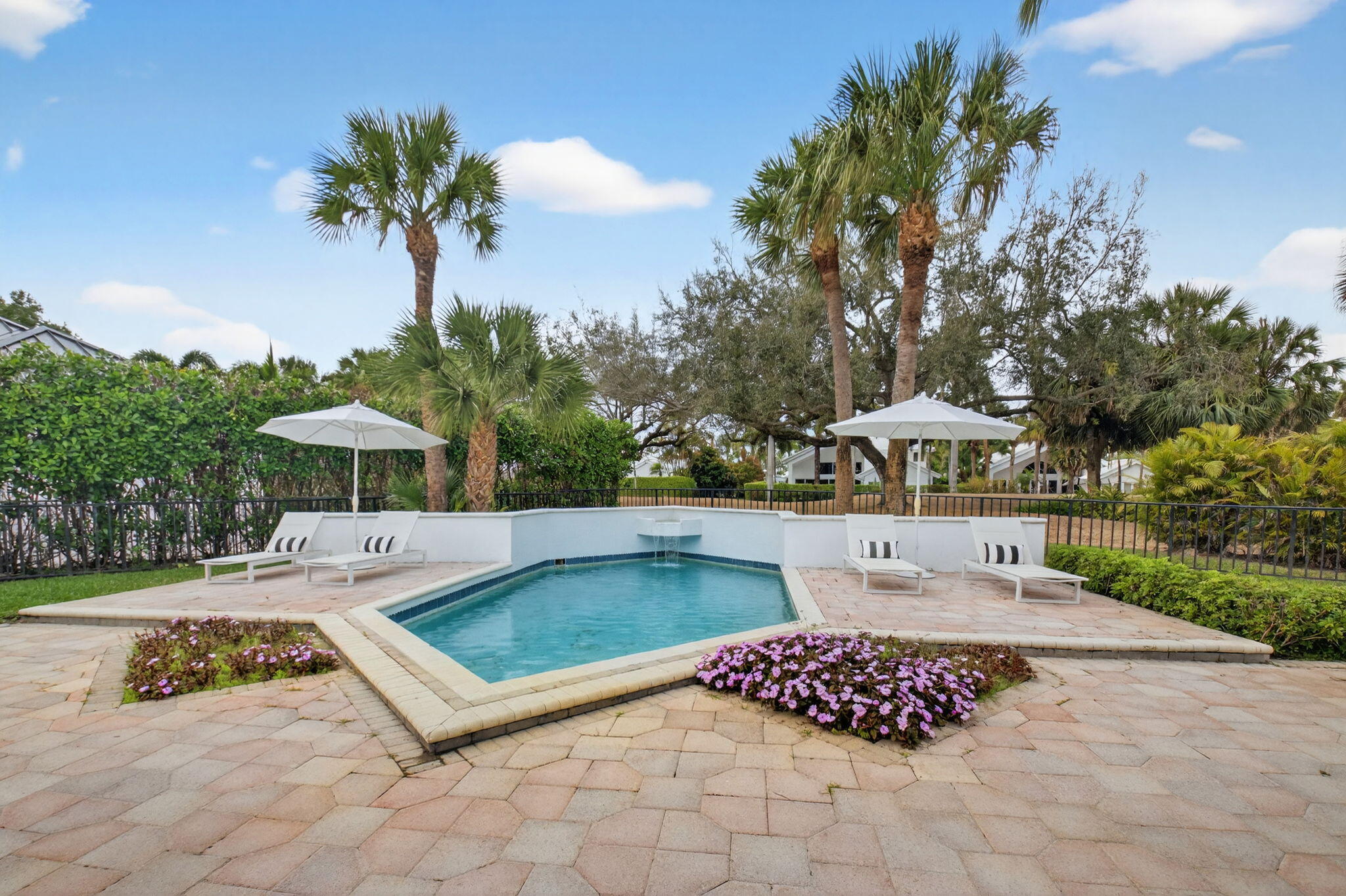 7215 Ballantrae Court