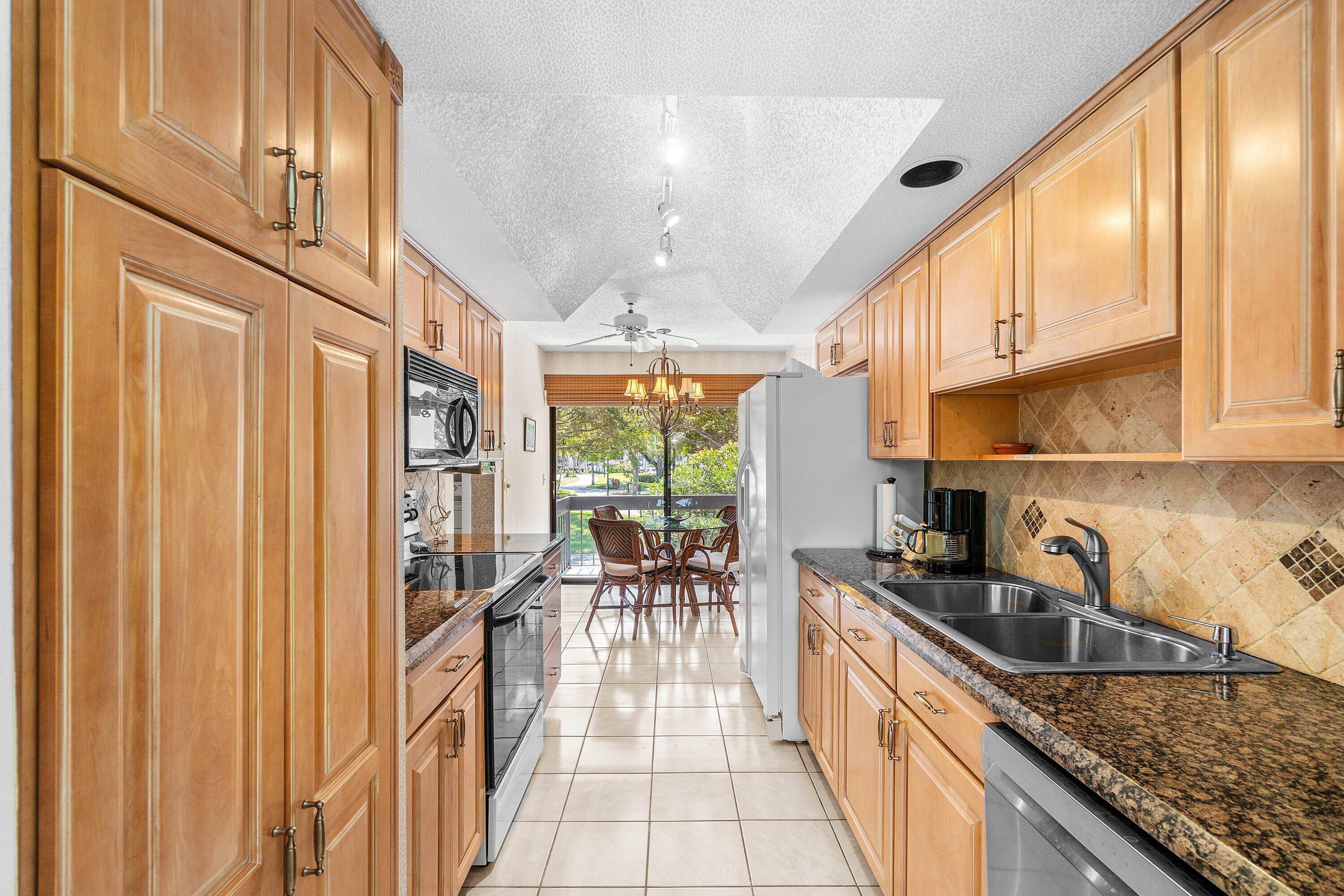 7809 Lakeside Boulevard 4