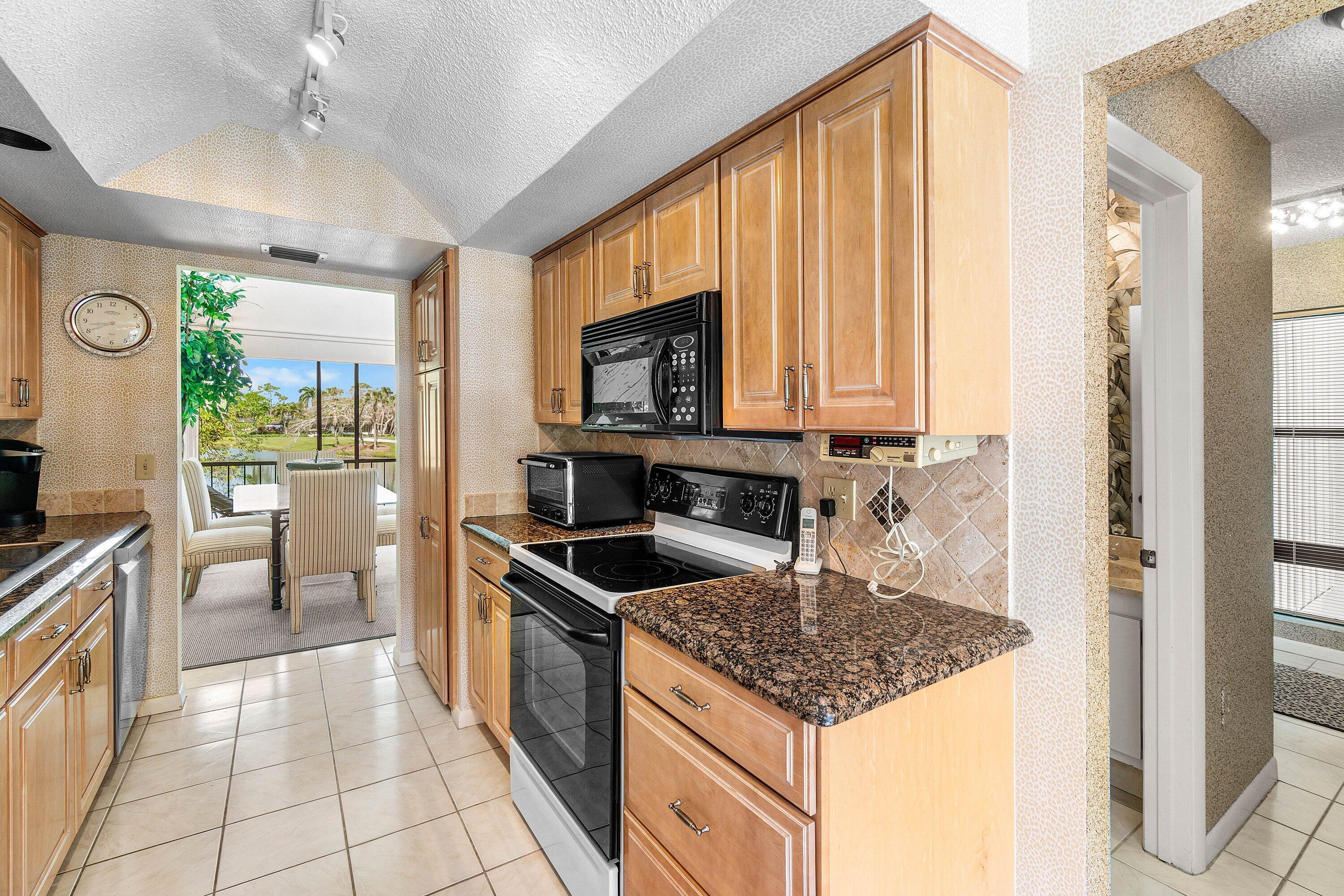 7809 Lakeside Boulevard 4