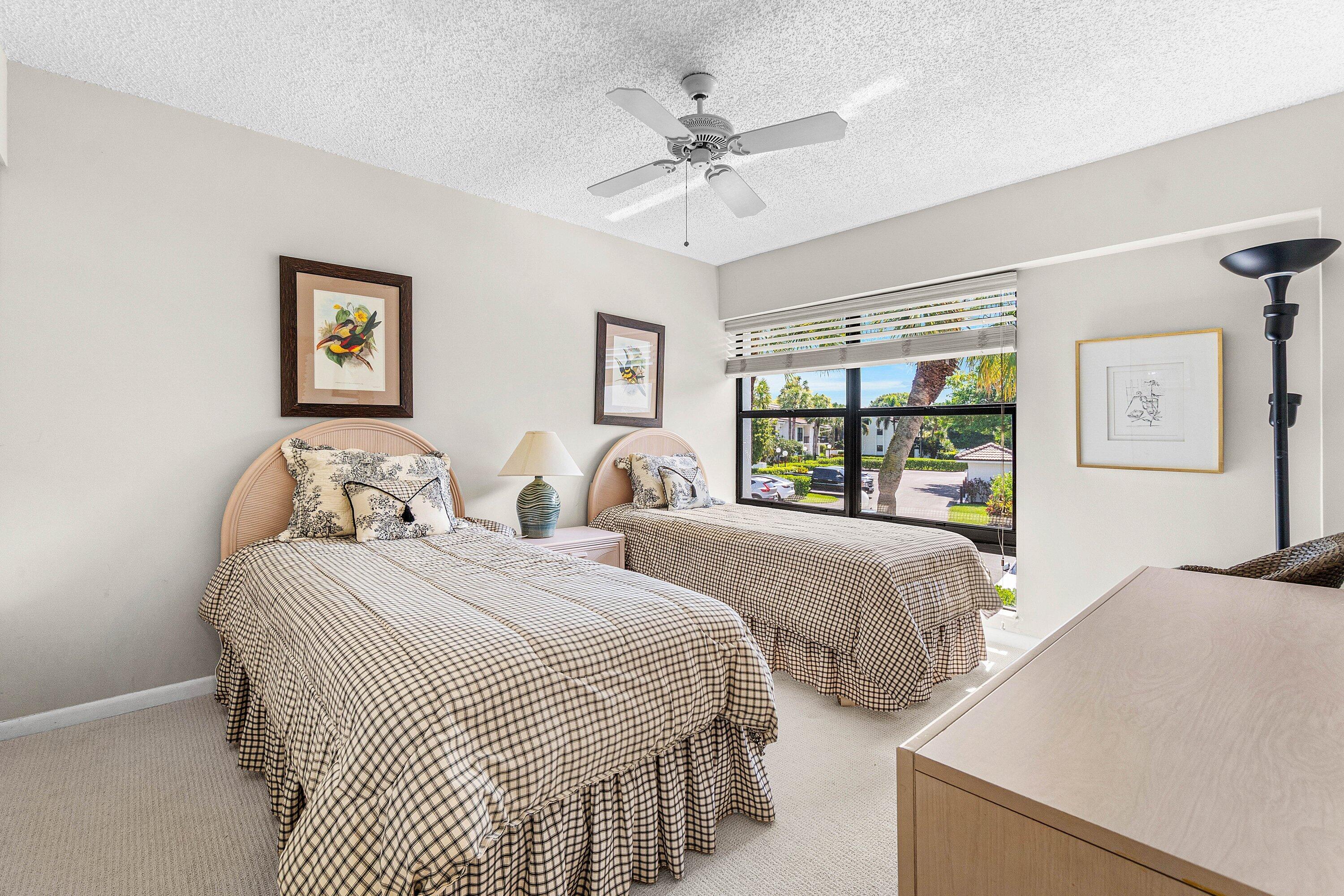 7809 Lakeside Boulevard 4