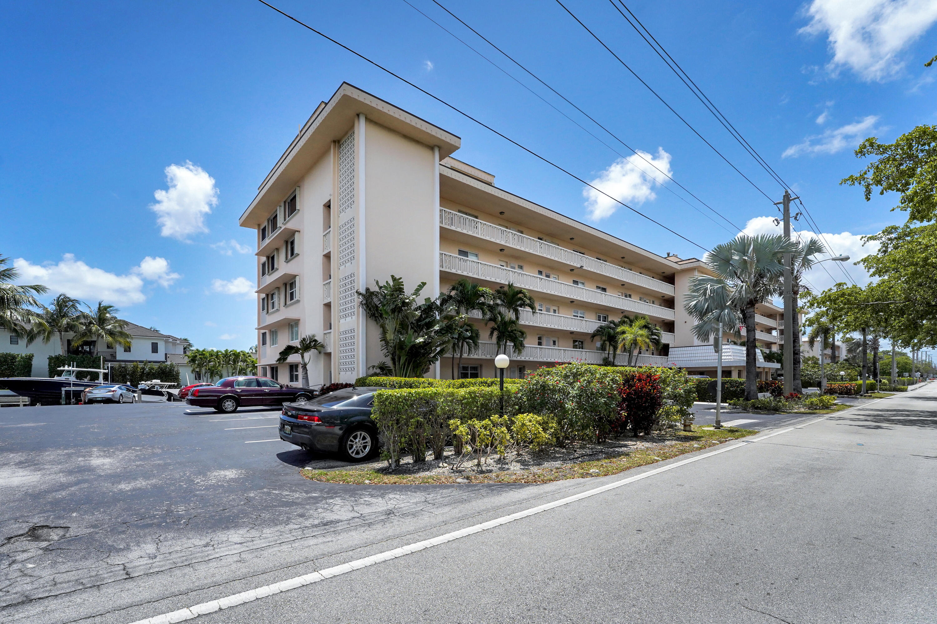 750 NE Spanish River Boulevard 102