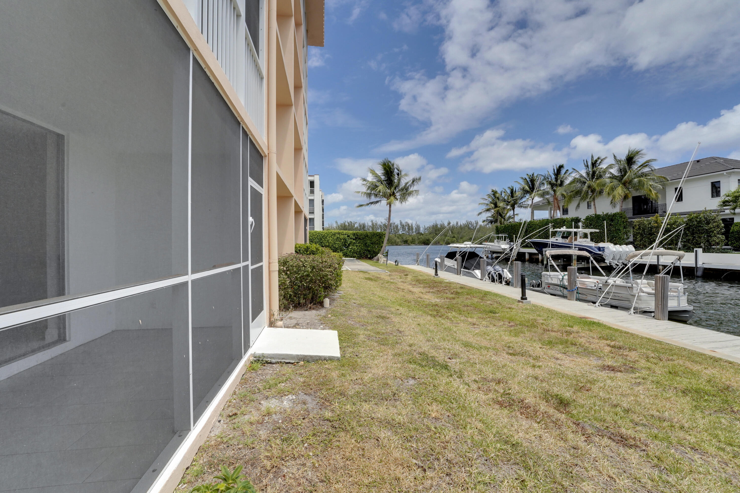 750 NE Spanish River Boulevard 102