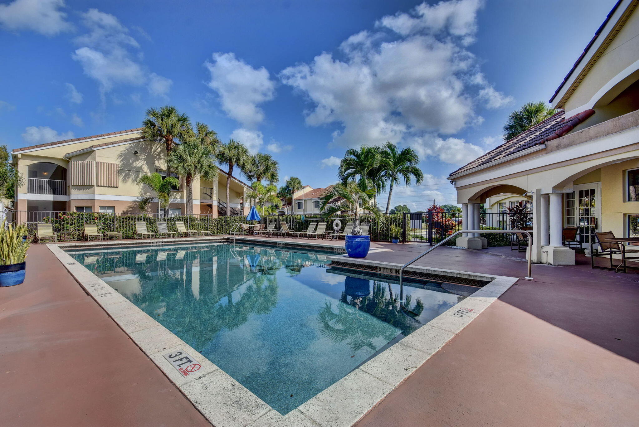 815 Boynton Beach Boulevard Unit: 6-201