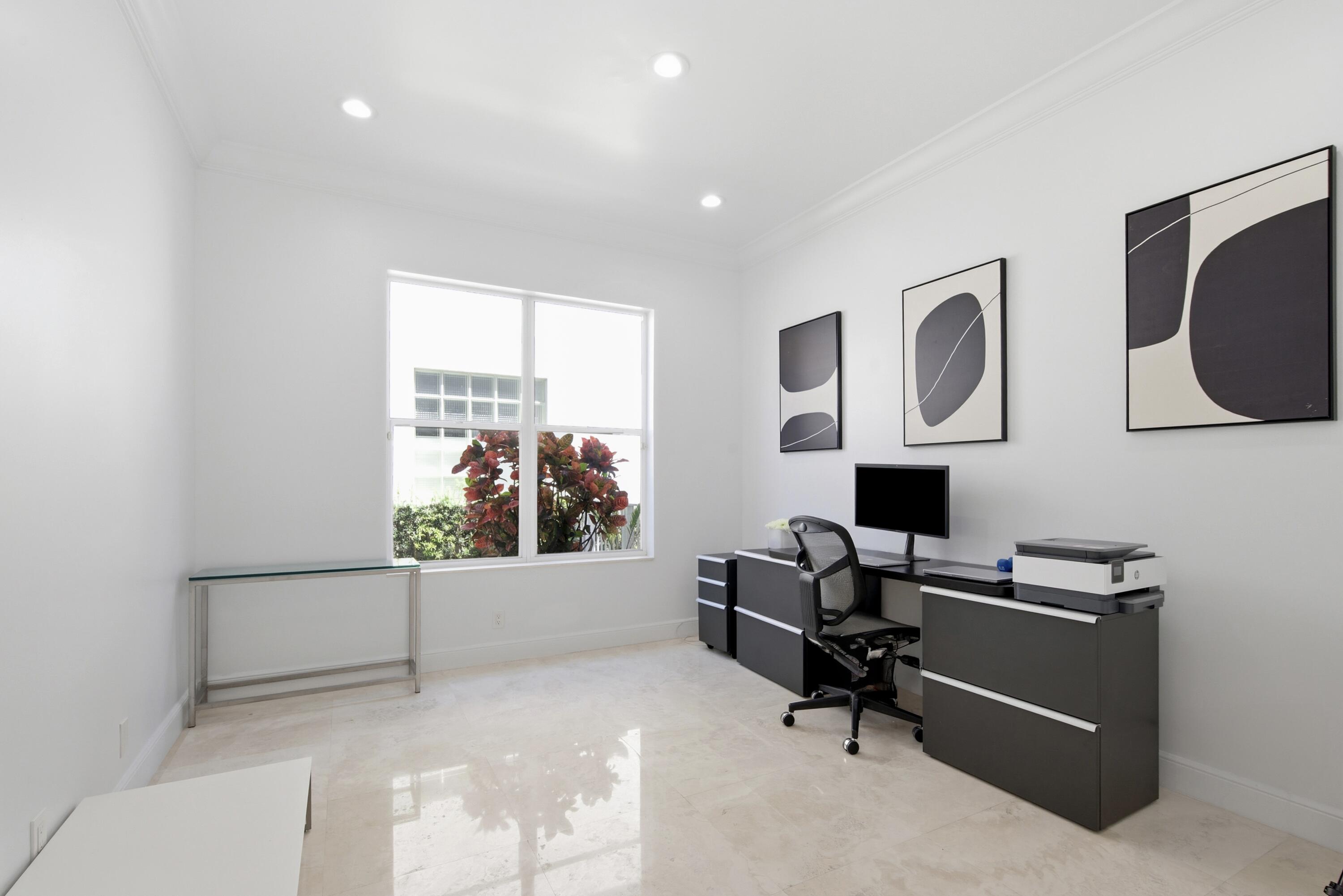 3857 Regency Circle N