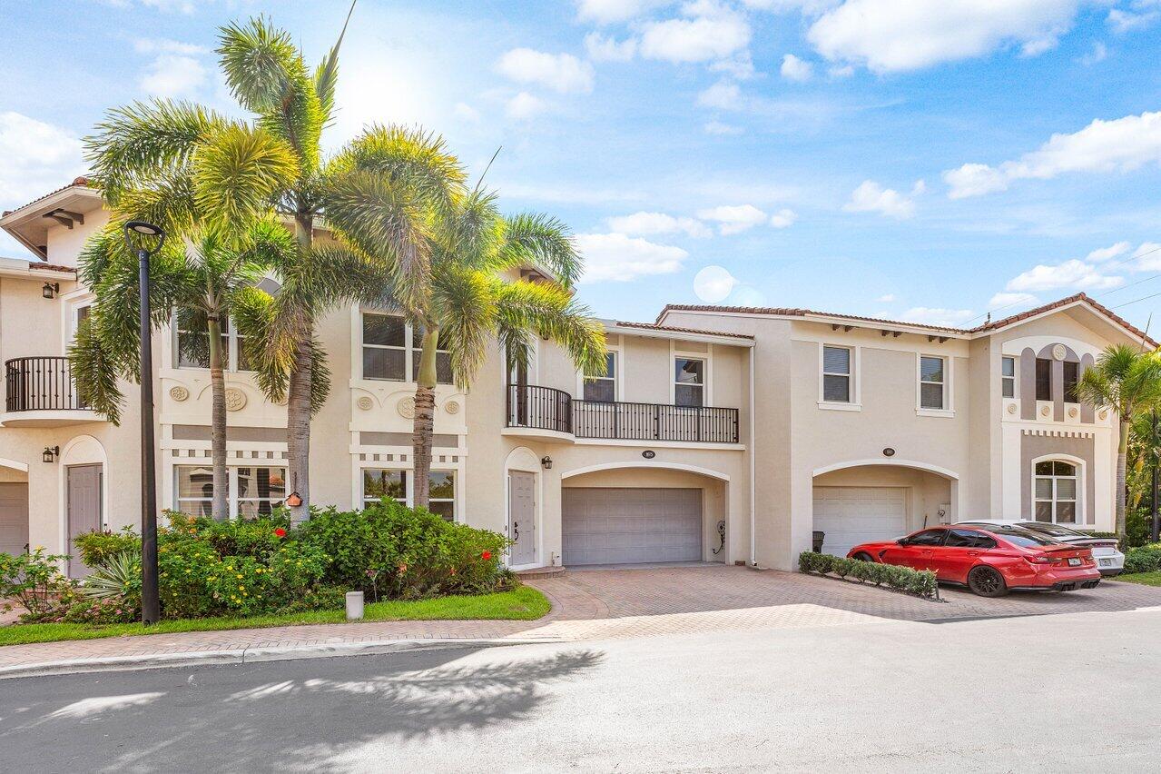 1875 Highland Grove Drive