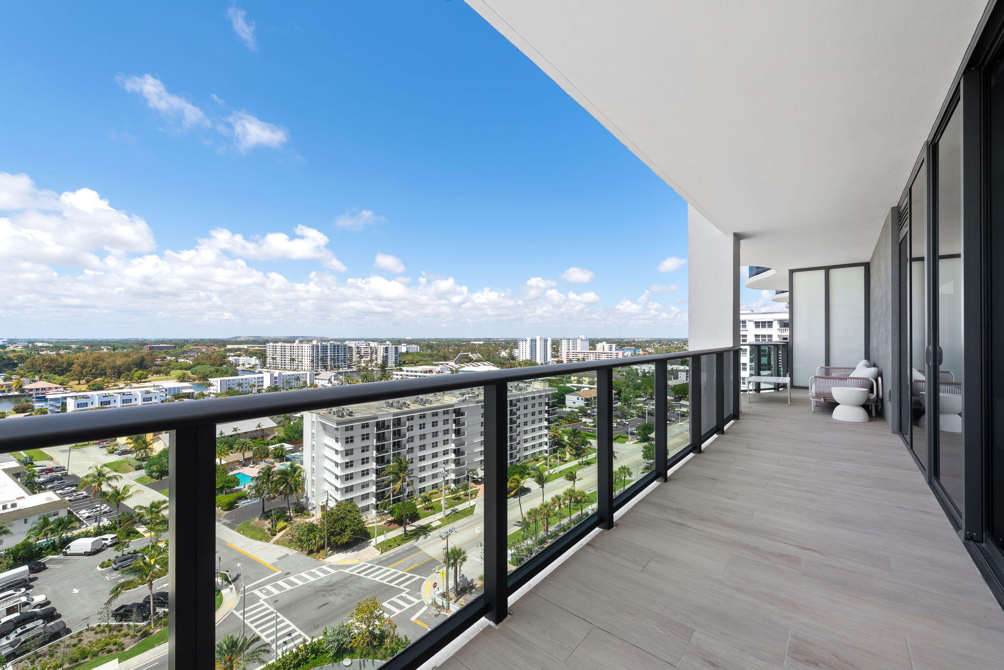 900 N Ocean Boulevard 1404