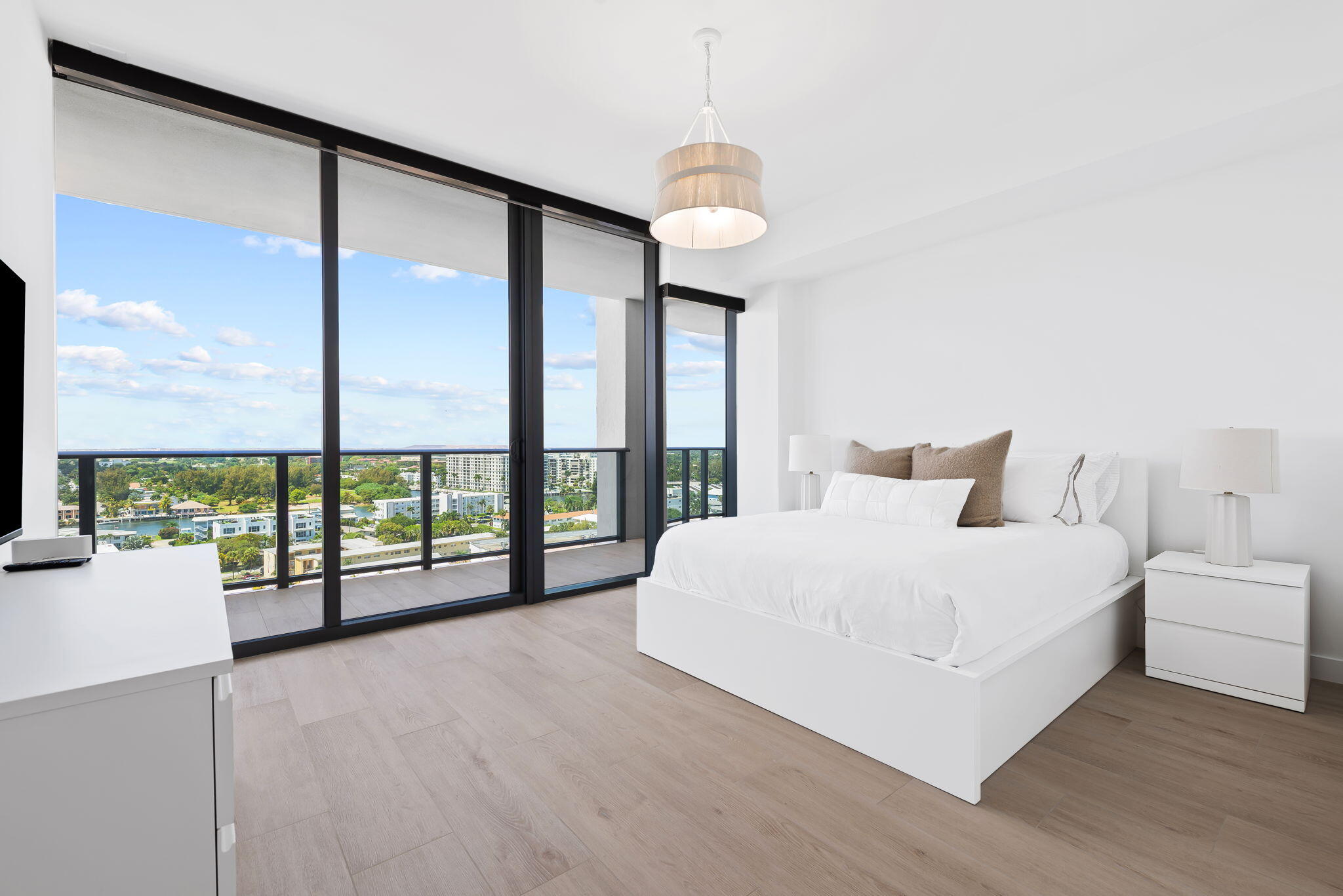 900 N Ocean Boulevard 1404