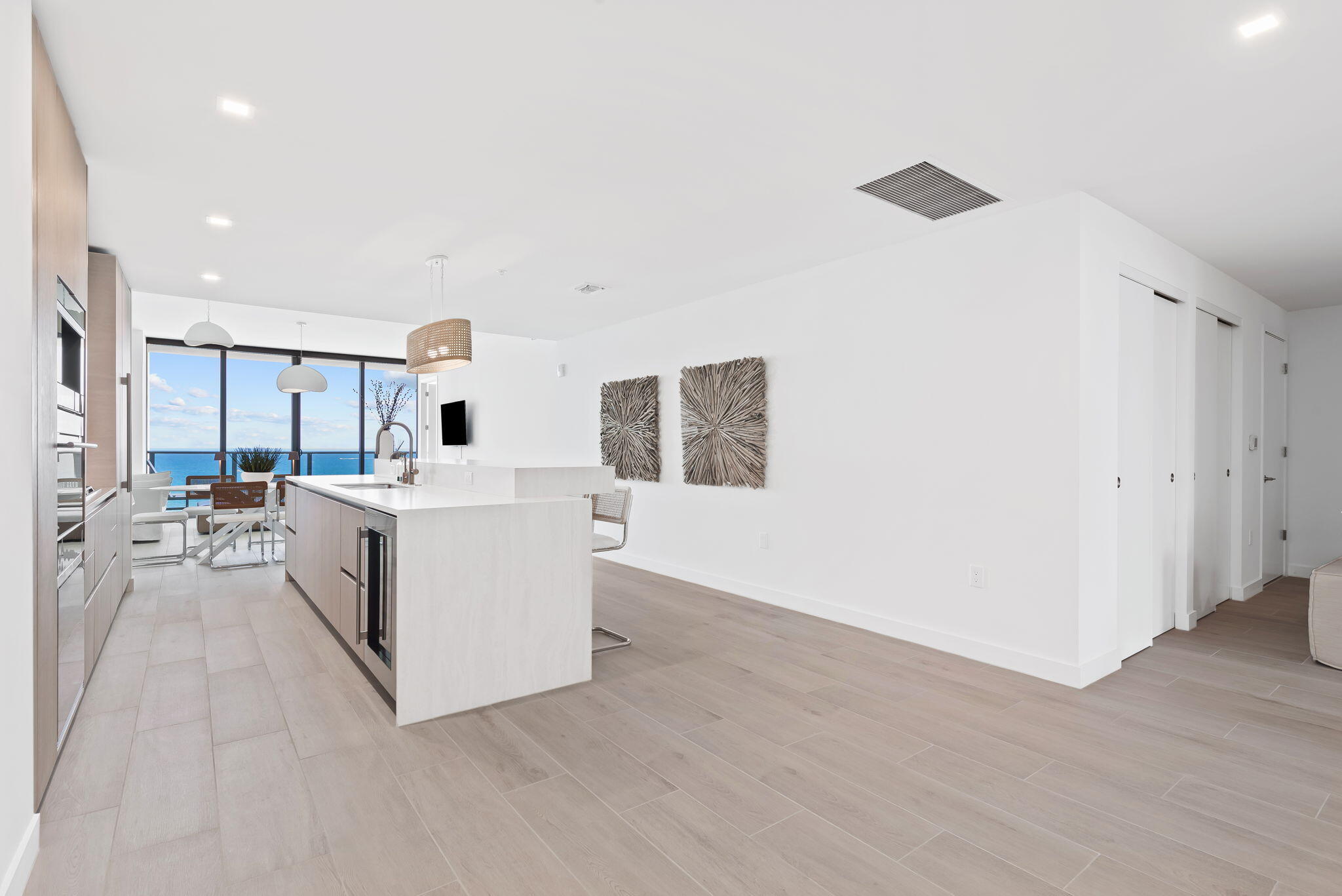 900 N Ocean Boulevard 1404