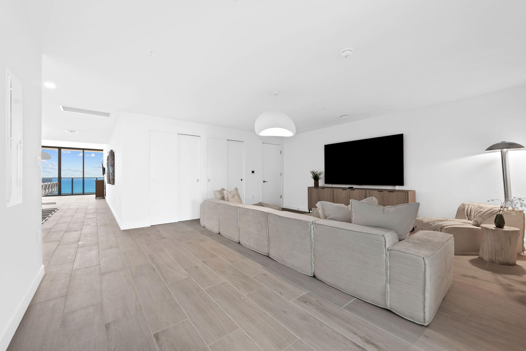 900 N Ocean Boulevard 1404