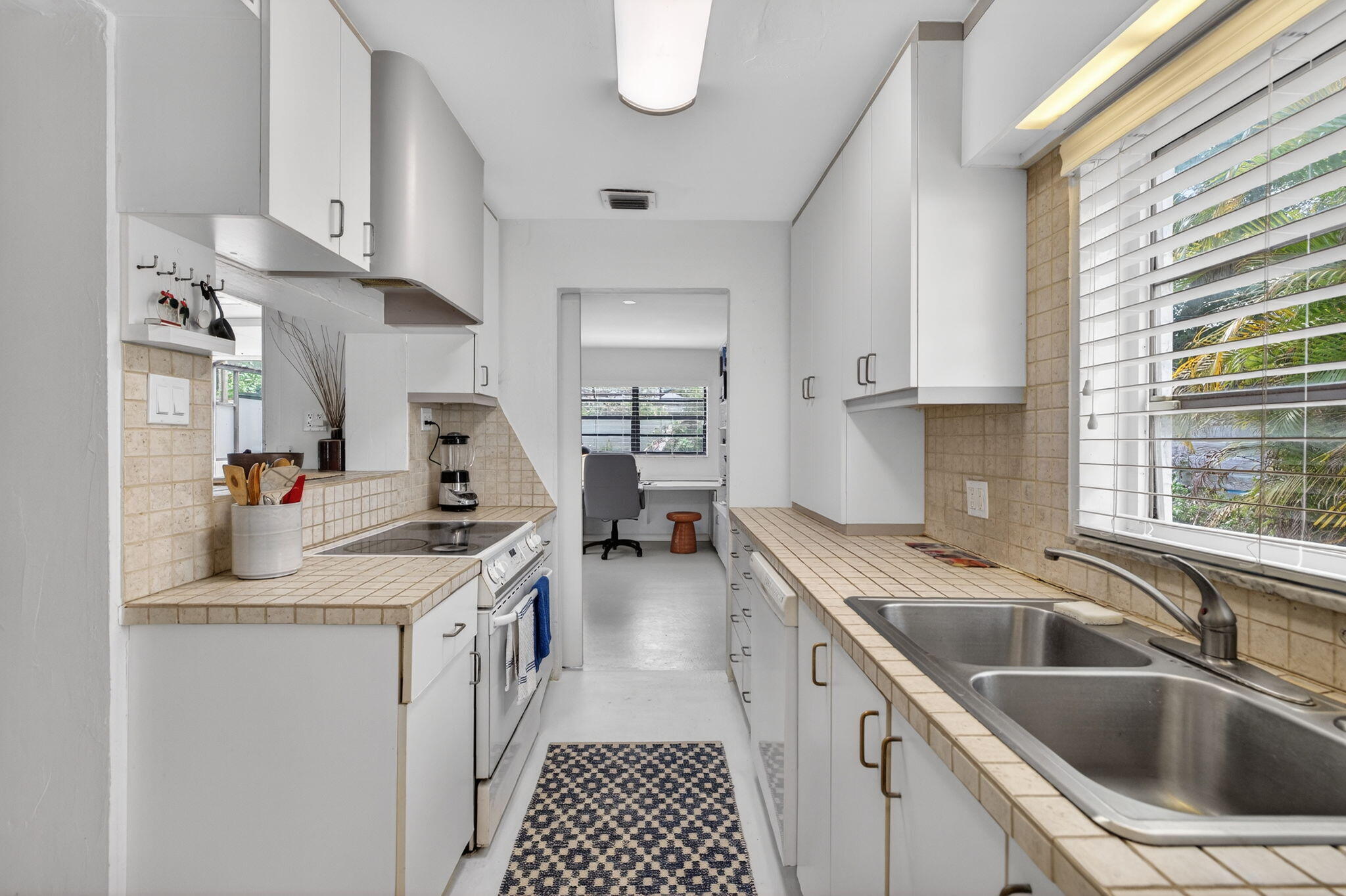 1720 SW 14th Street