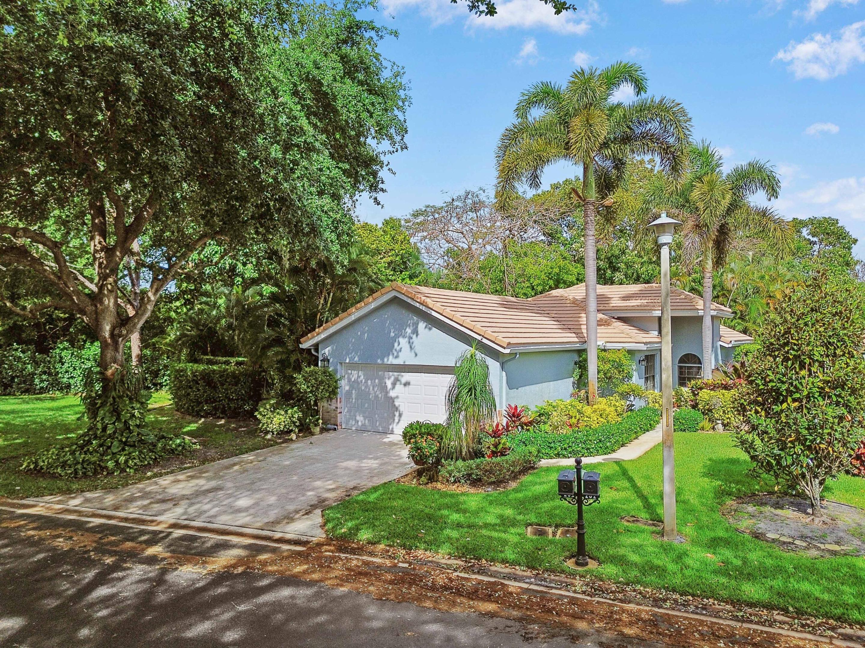 292 Sherwood Forest Drive