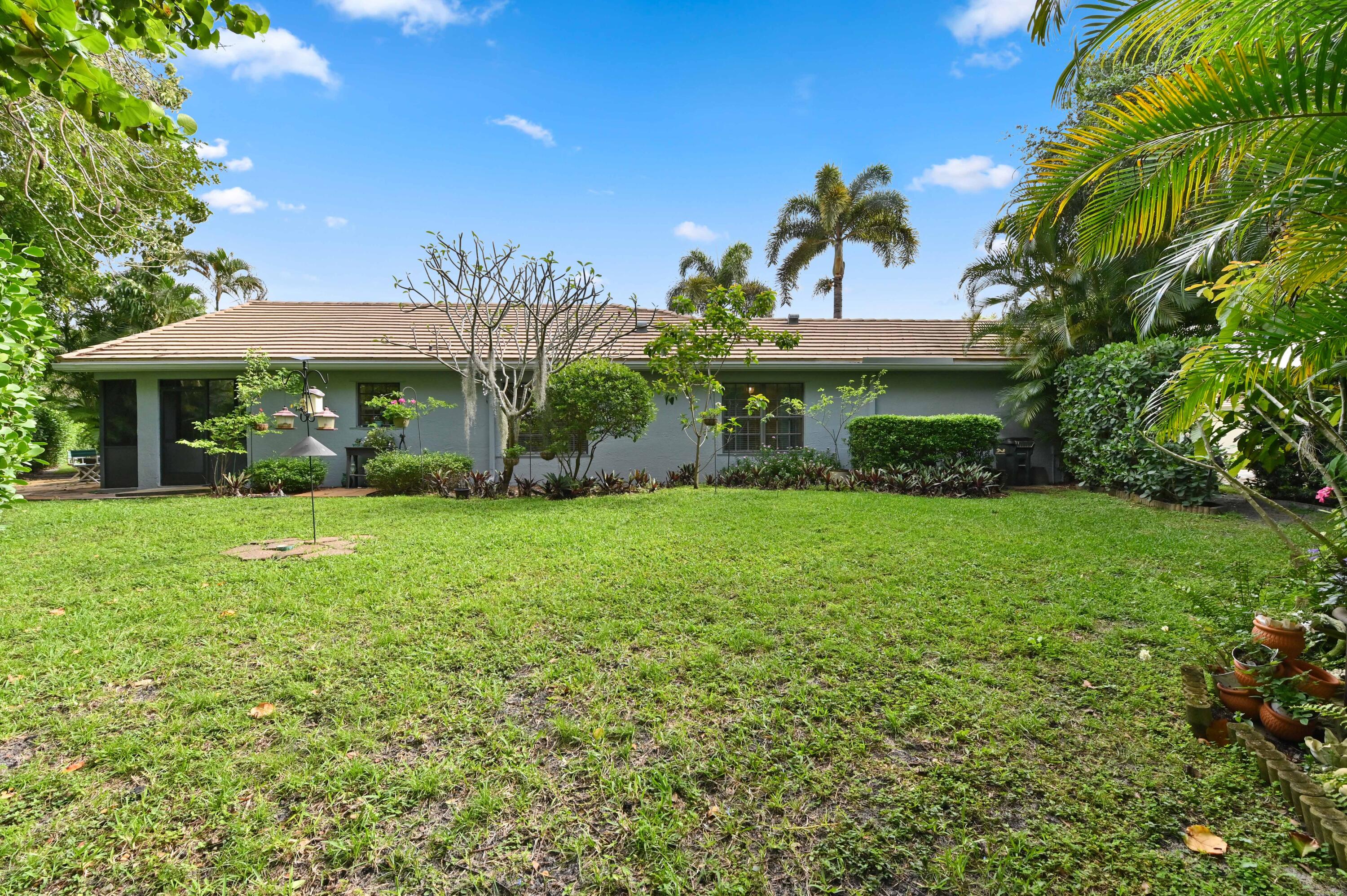 292 Sherwood Forest Drive
