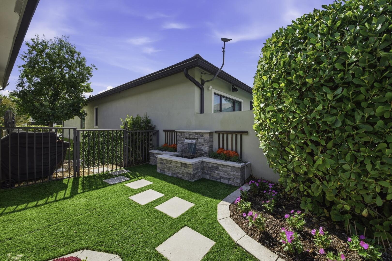 8644 Grand Prix Lane