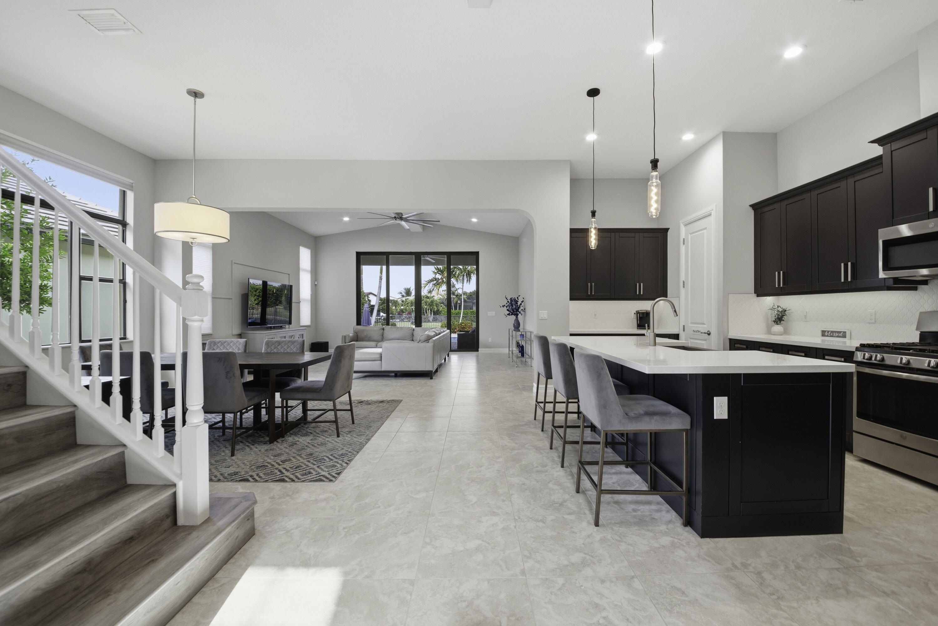 8644 Grand Prix Lane