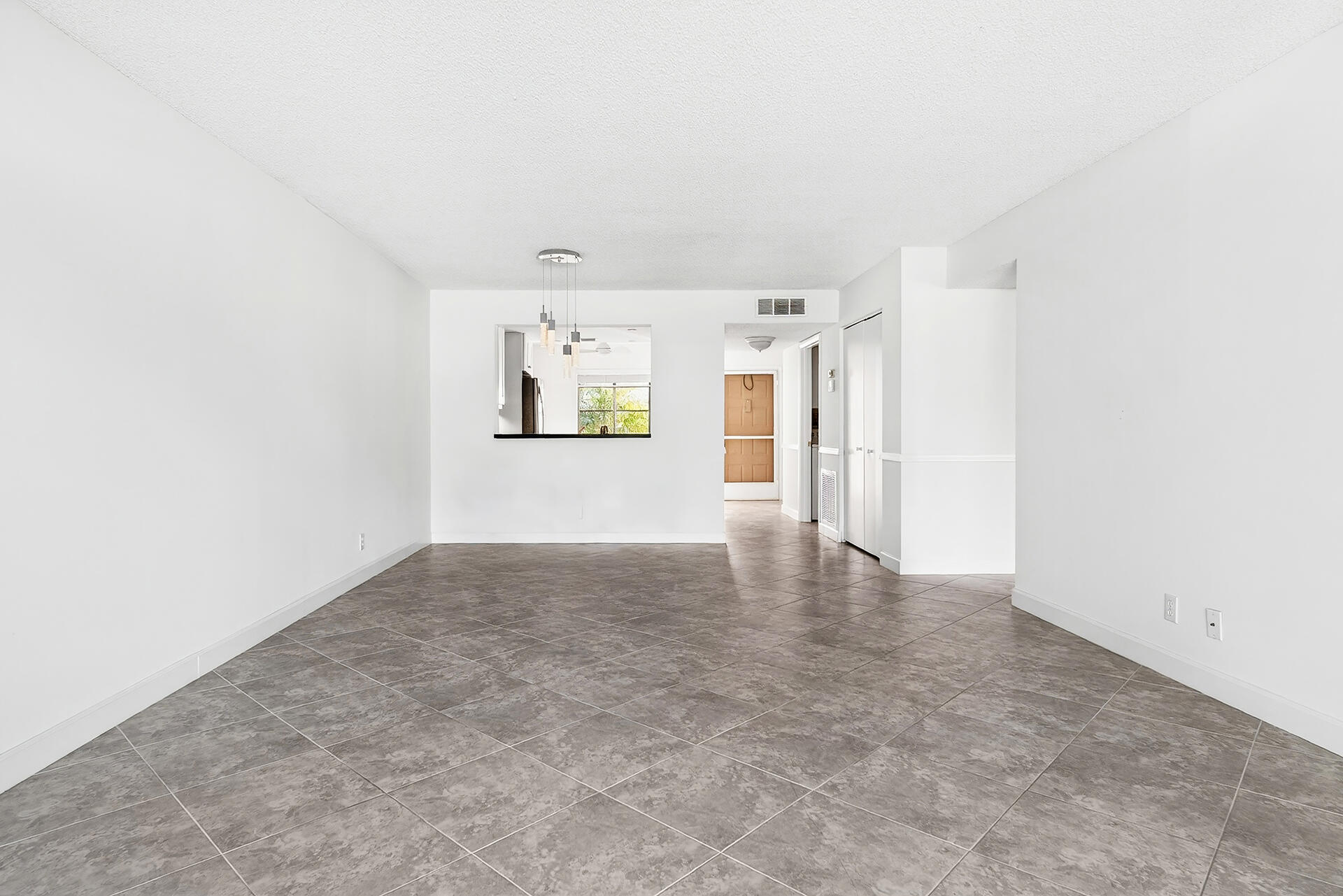 5021 Oak Hill Lane 115