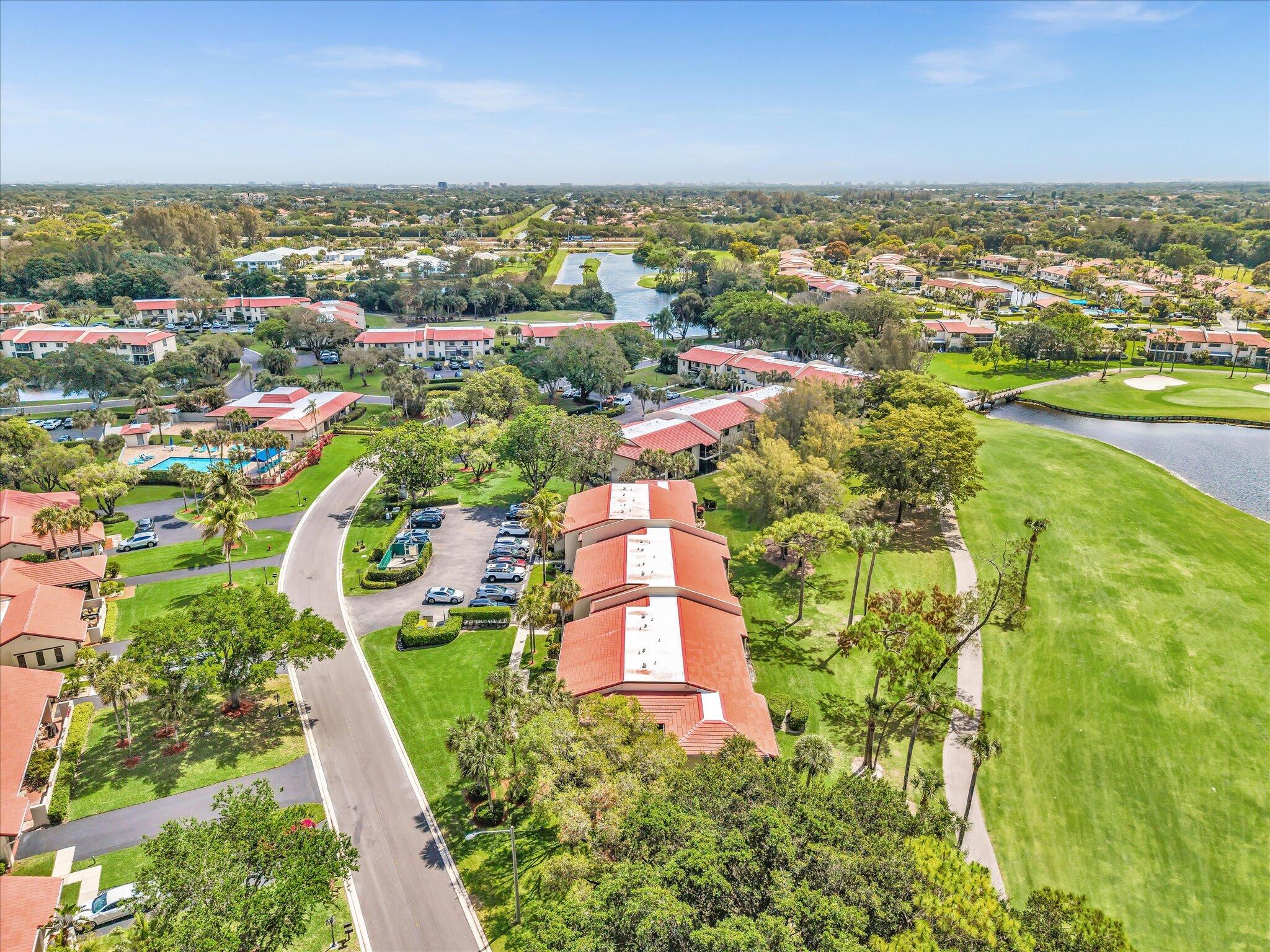 8410 Casa Del Lago