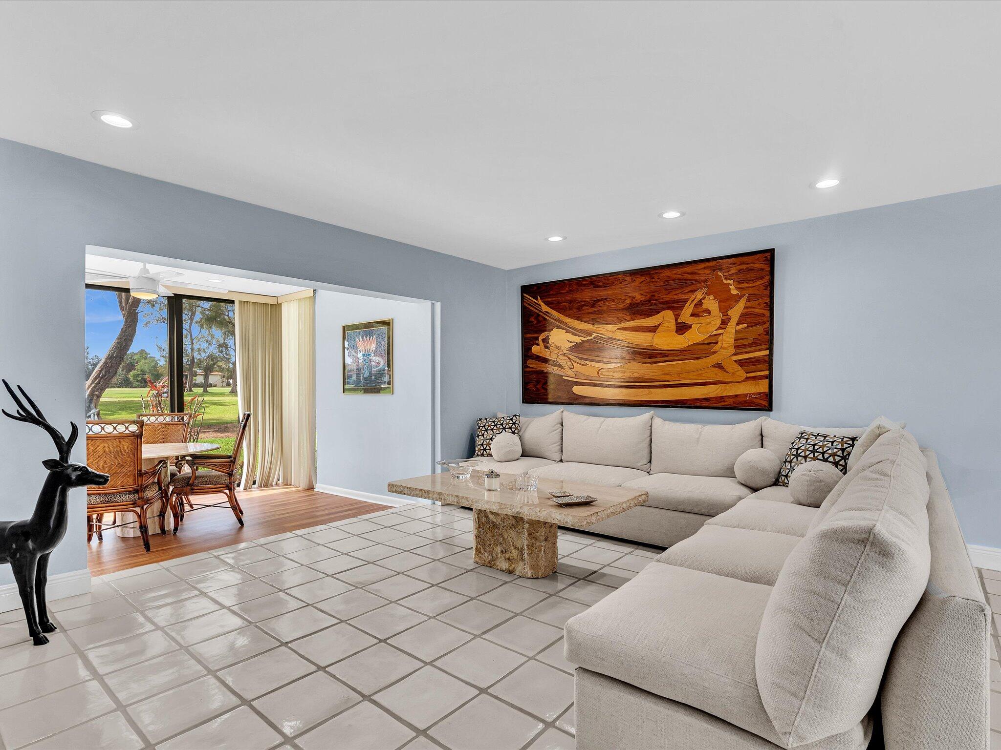 8410 Casa Del Lago