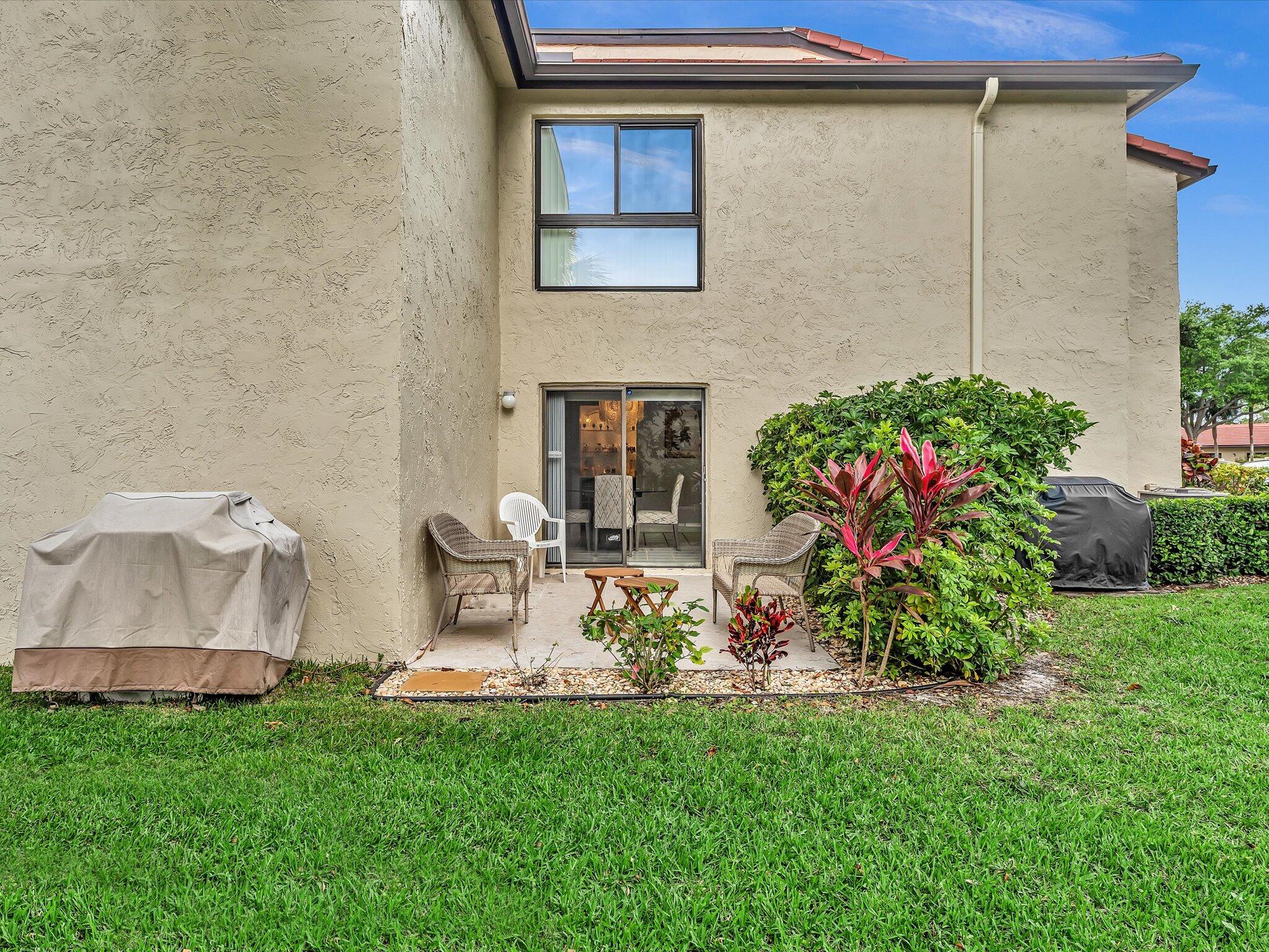 8410 Casa Del Lago