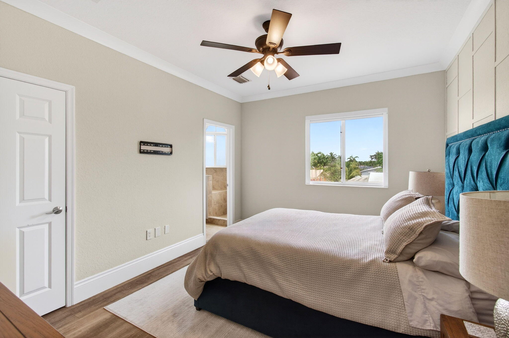 1942 NE 6th Street C